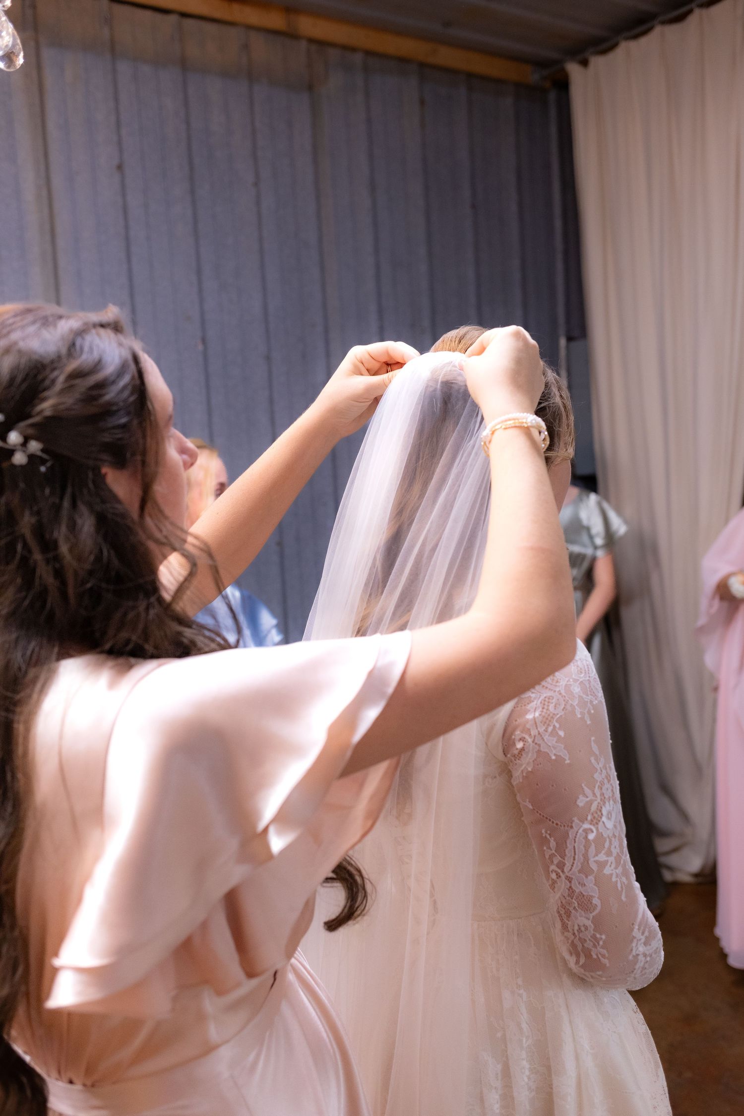 Bride getting ready at wedding venue Dalrymple Farms Enterprise, Alabama