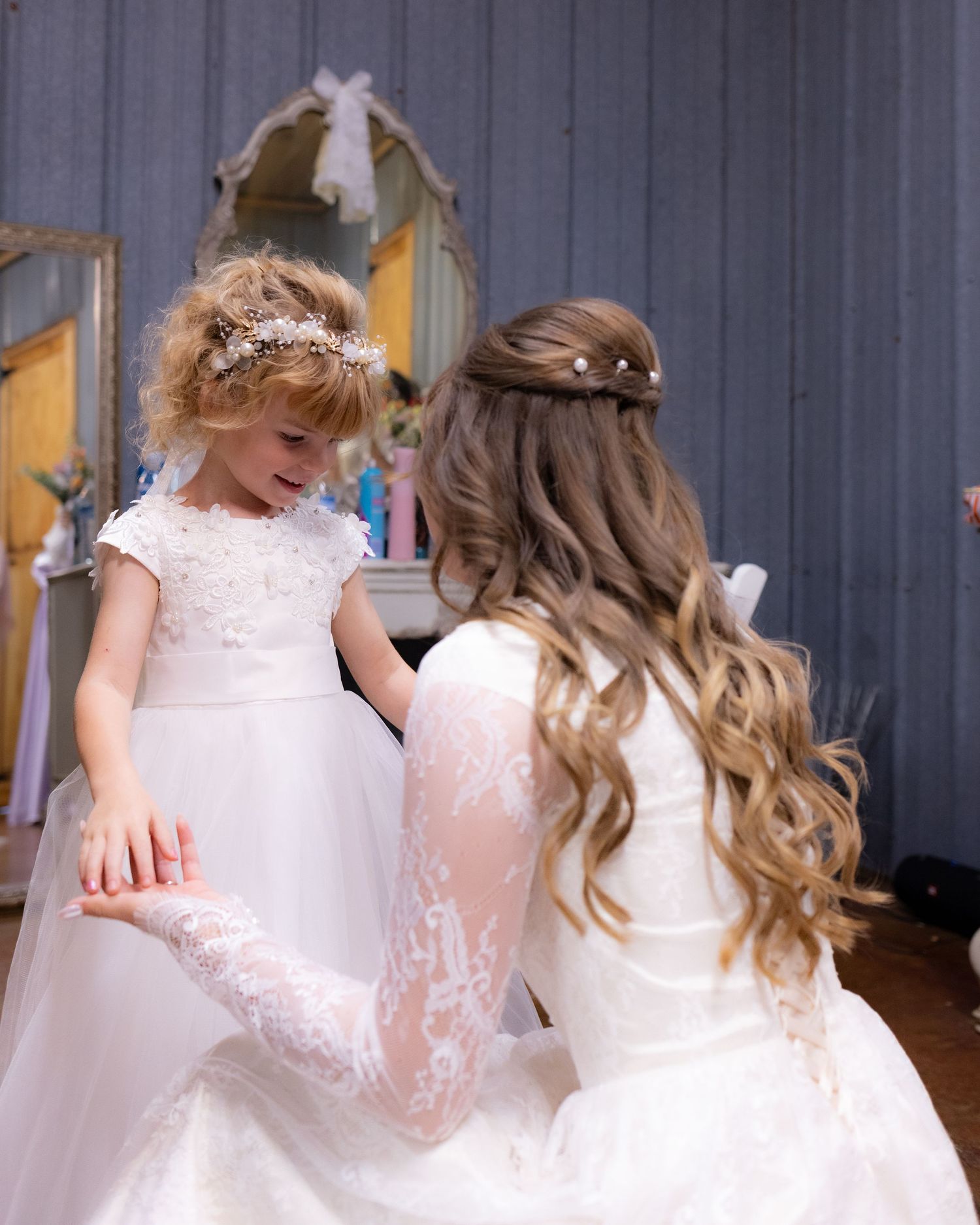 Bride getting ready at wedding venue Dalrymple Farms Enterprise, Alabama