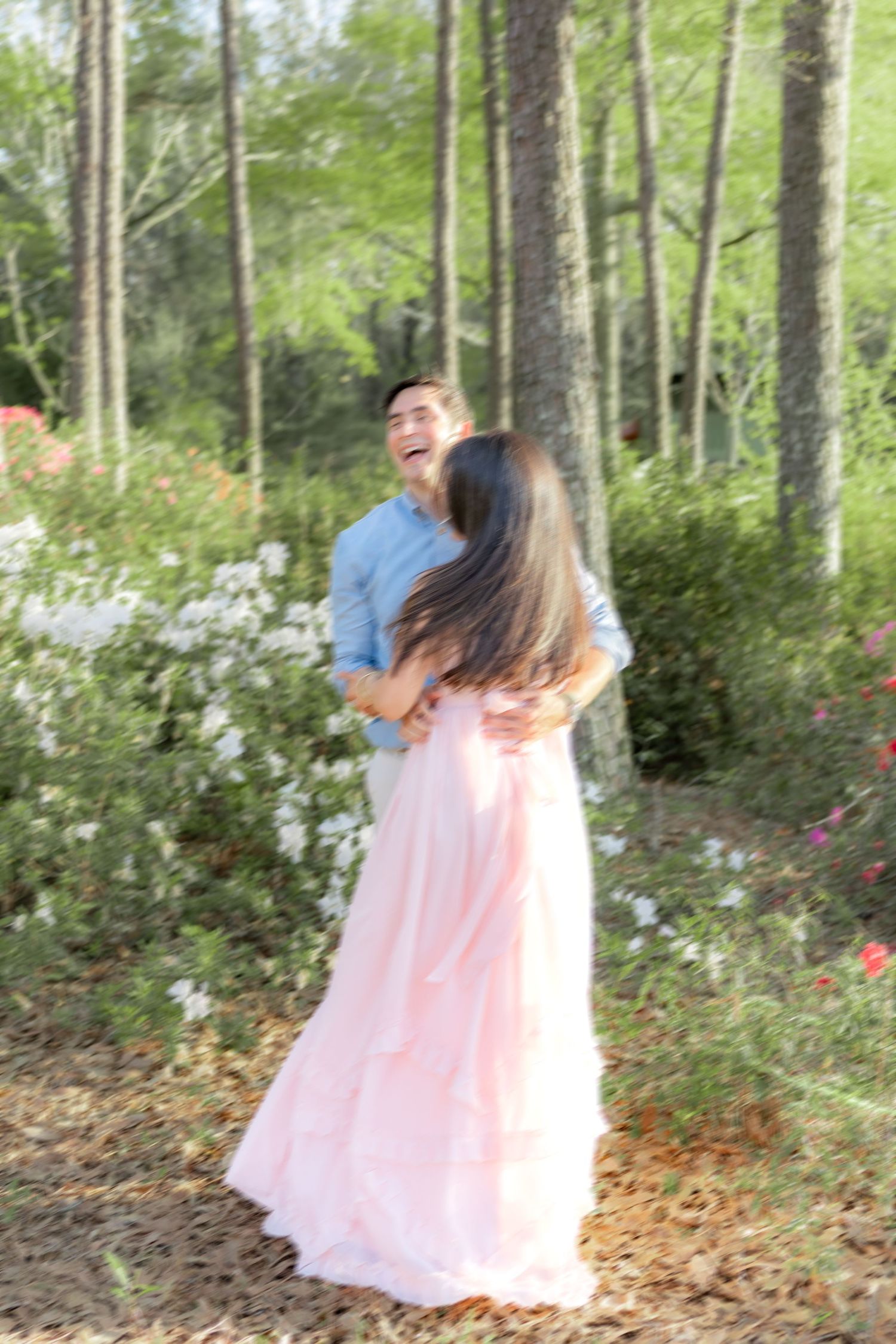 Romantic Spring Couple Photos at Dothan Area Botanical Gardens in Alabama