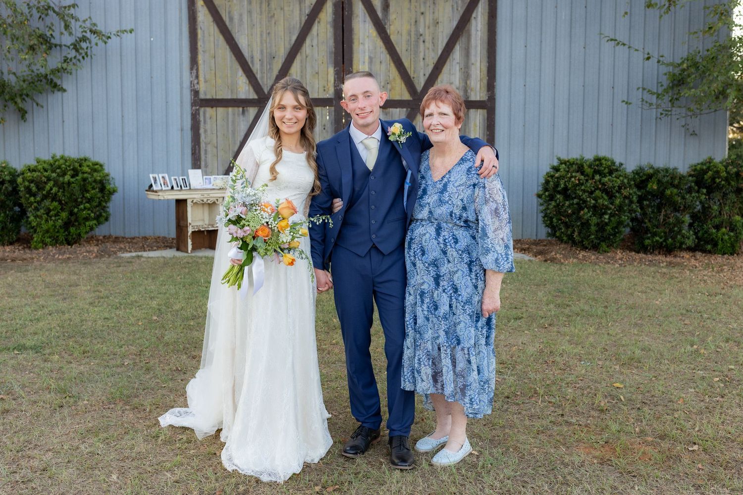 Wedding family portraits at Dalrymple Farms Enterprise, Alabama