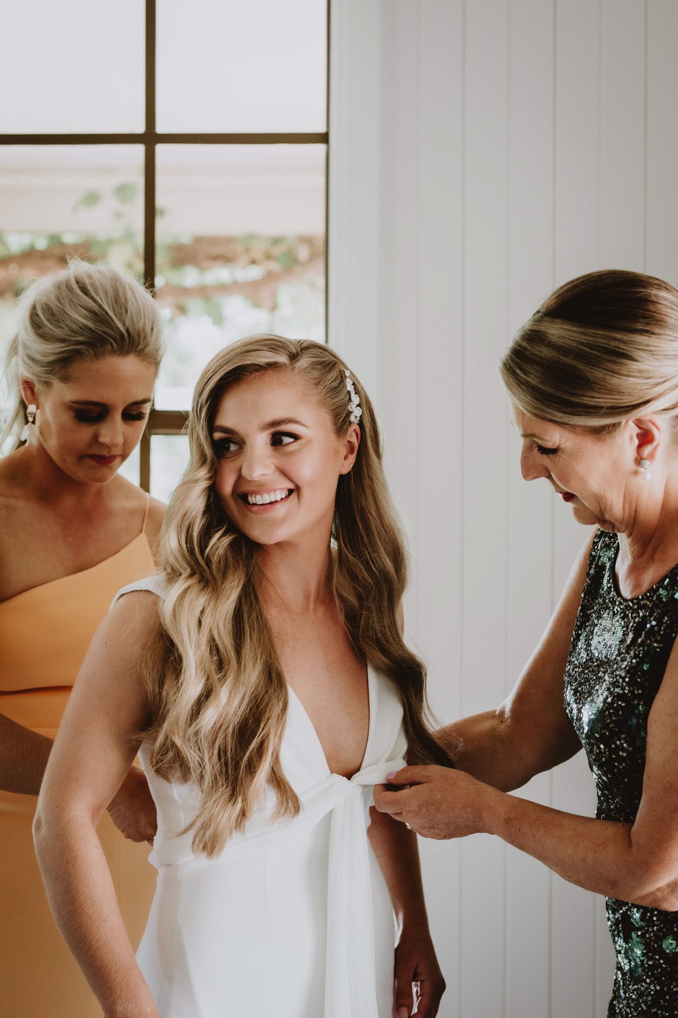 Young NSW Wedding Photographer- Emily Watson Photography