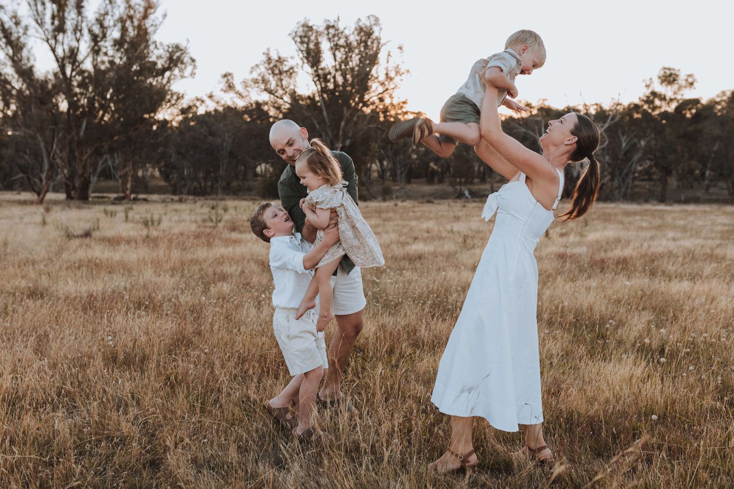 Young NSW Family Photography Session- Emily Watson Photography