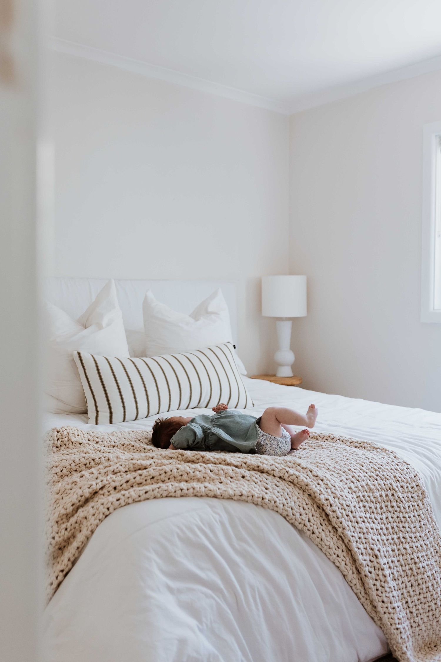 South Coast Family Photography, natural and candid at home maternity family session