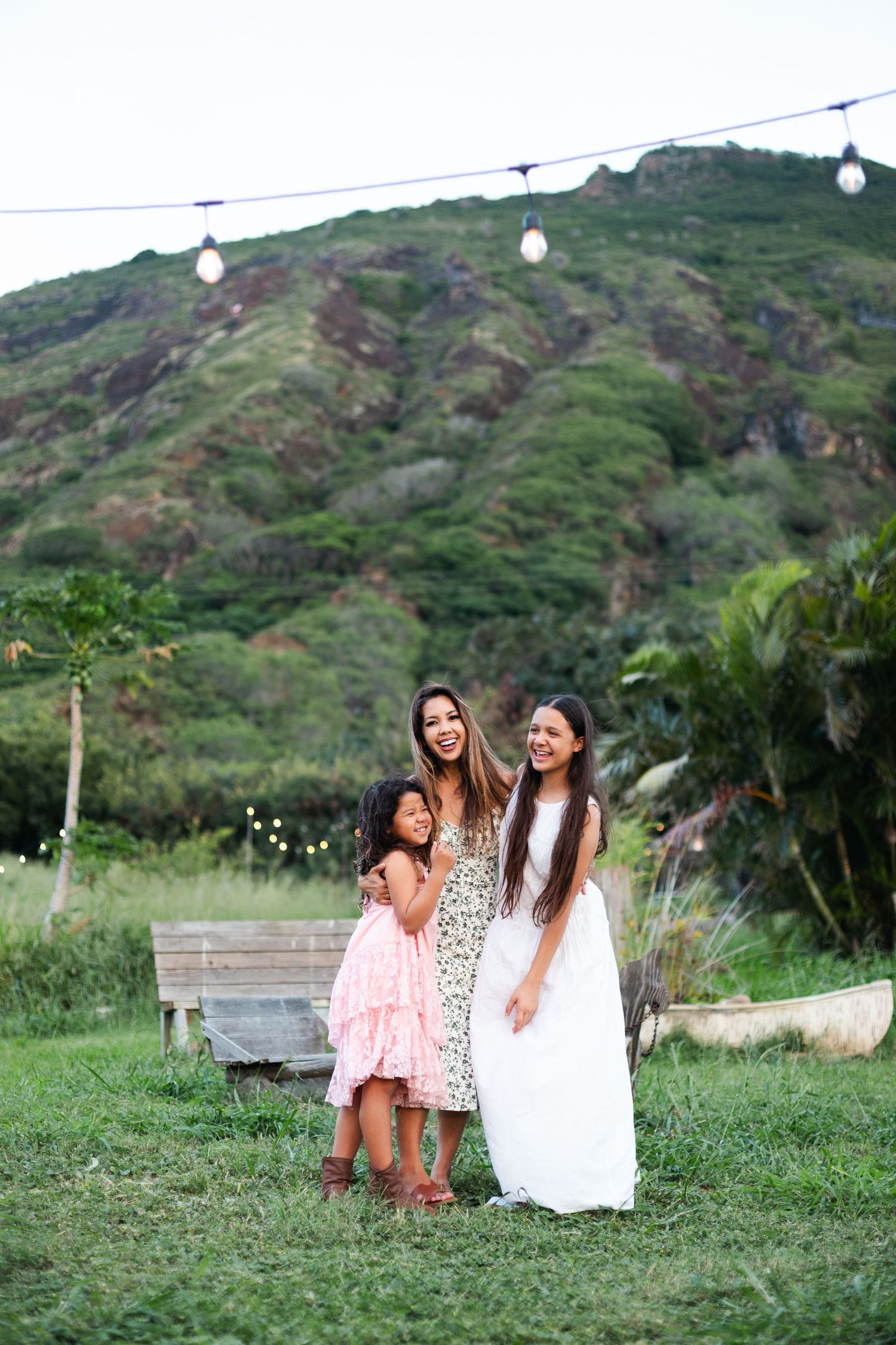 Motherhood photography session in Hawaii