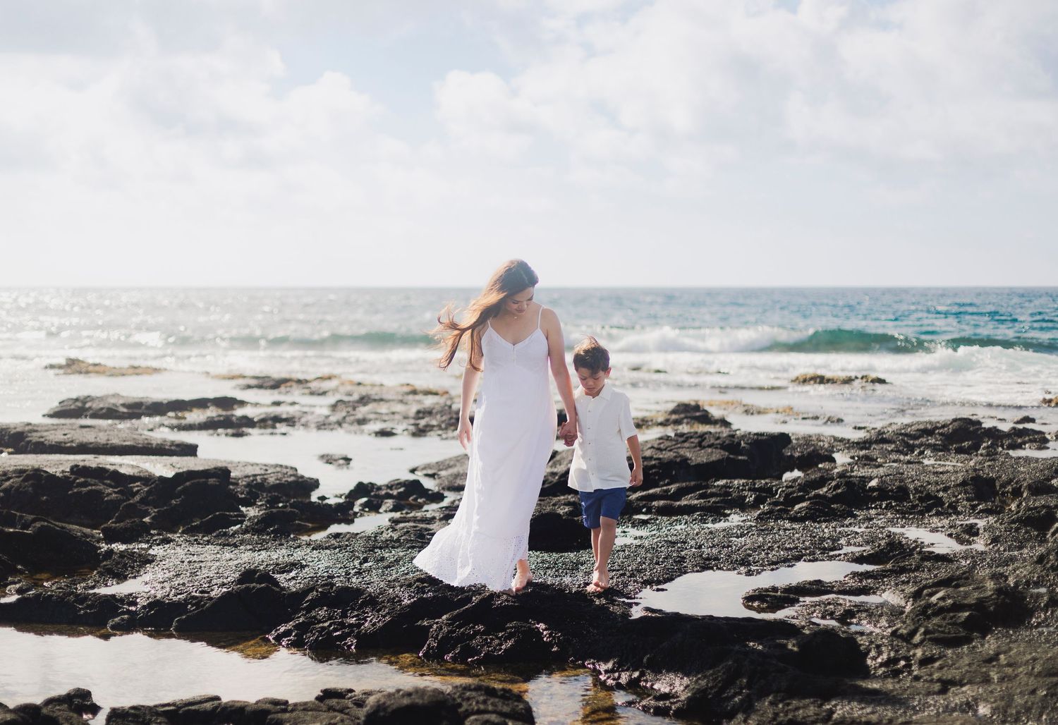 Mother and child beach photography session in Oahu Hawaii