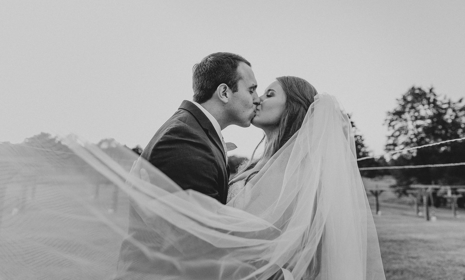 Crystal Creative Studios, Memphis Wedding Photographer, Best Memphis Wedding Photographer, Affordable Memphis Wedding Photographer