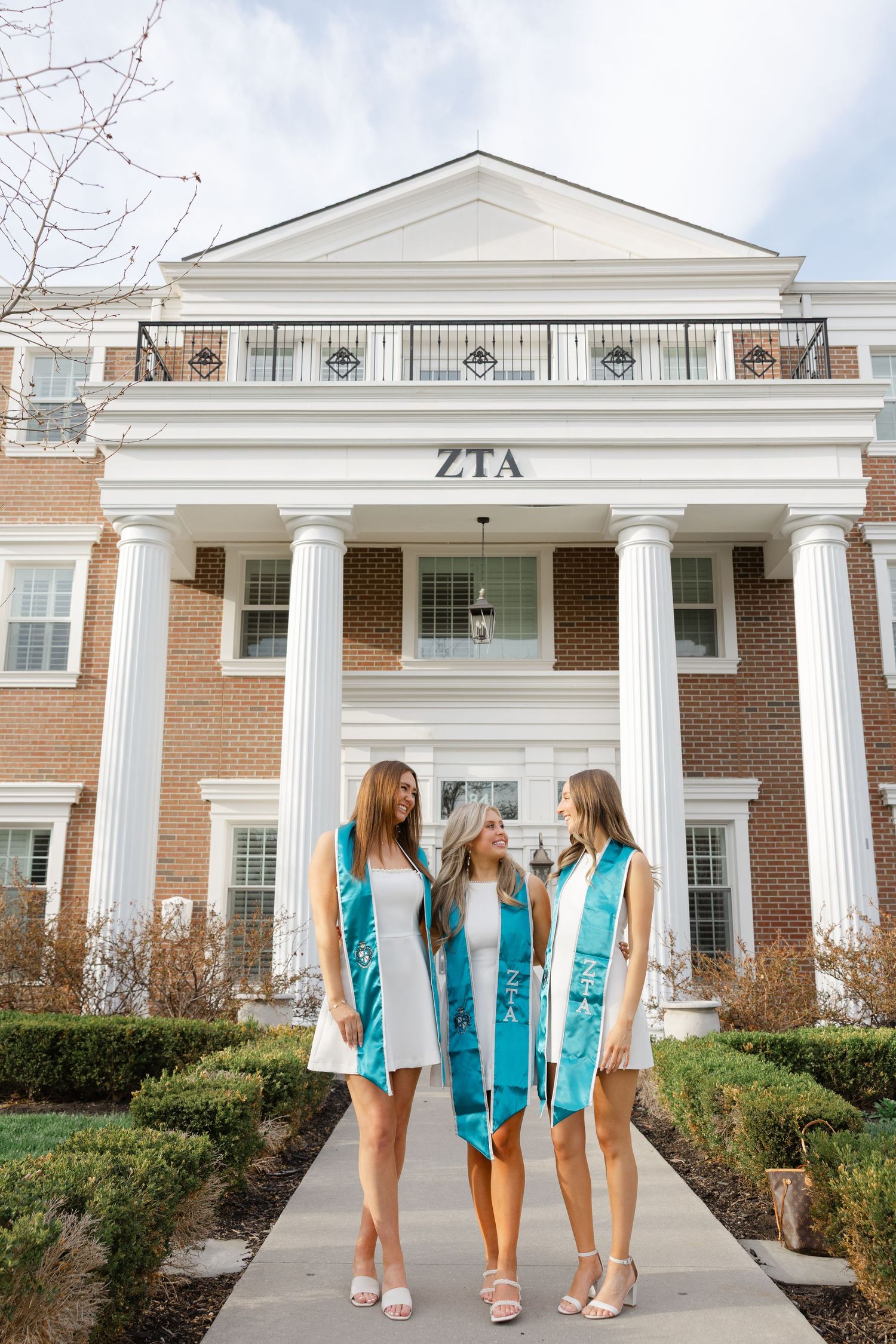 Ohio State graduation photos at sorority house