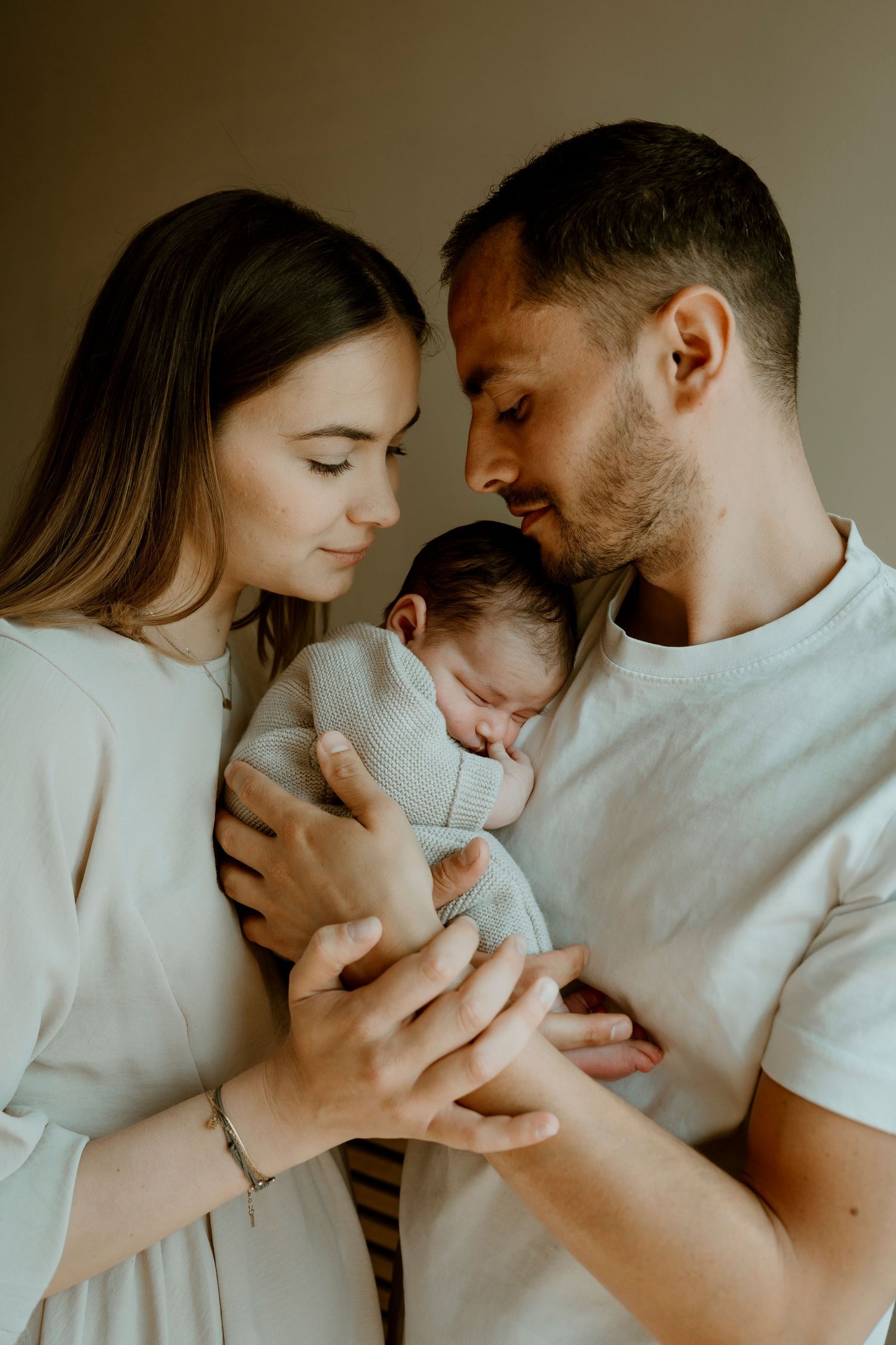 photographe famille bébé nouveau-né naissance hem nord de la france lille aurelie dufosse photographe à  domicile