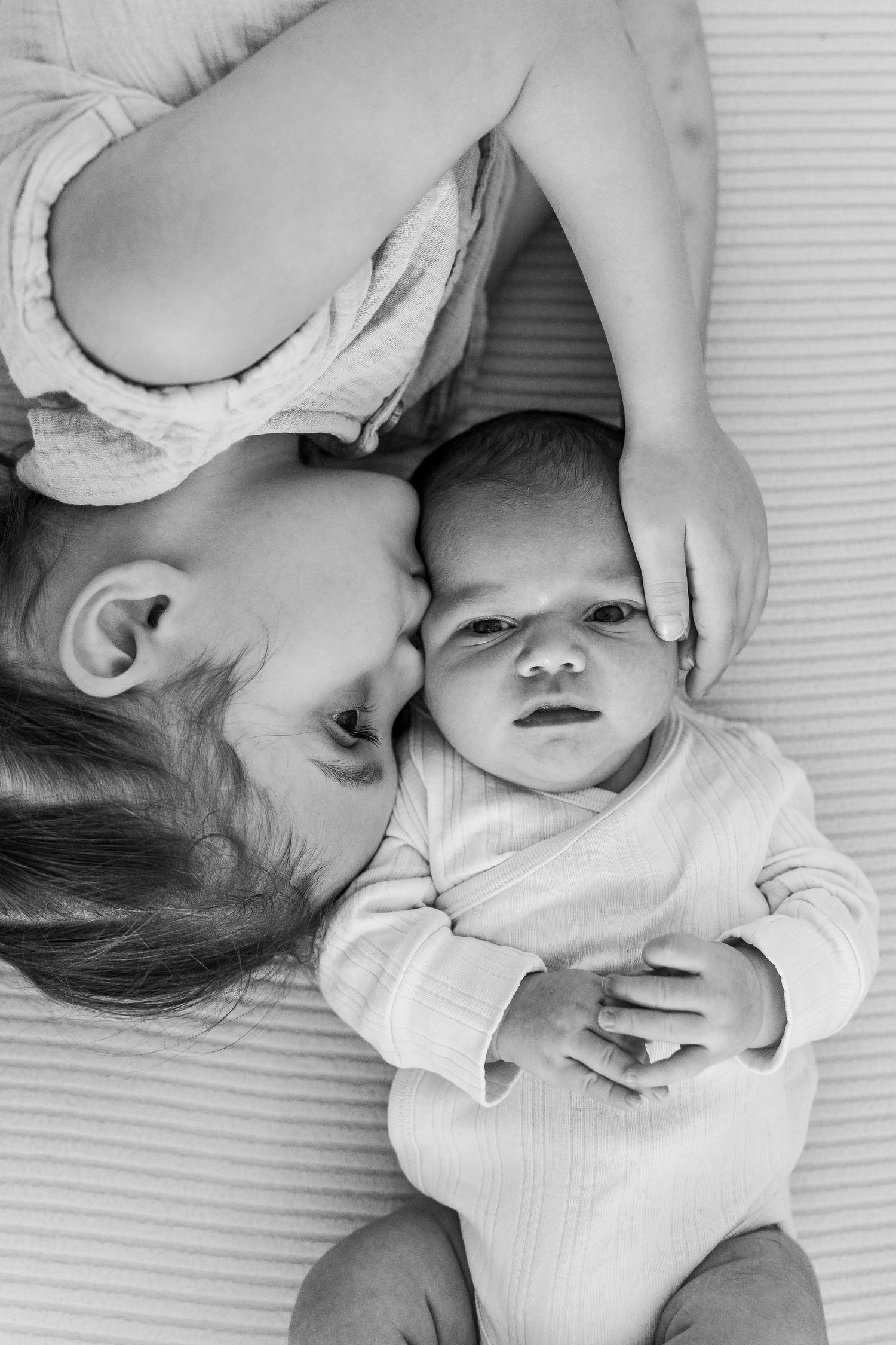 photographe famille bébé nouveau-né naissance hem nord de la france lille aurelie dufosse photographe à  domicile