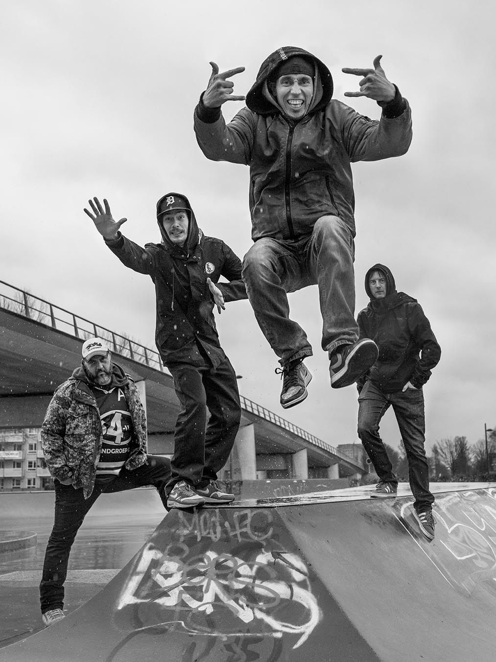 Groep: Those Left Standing