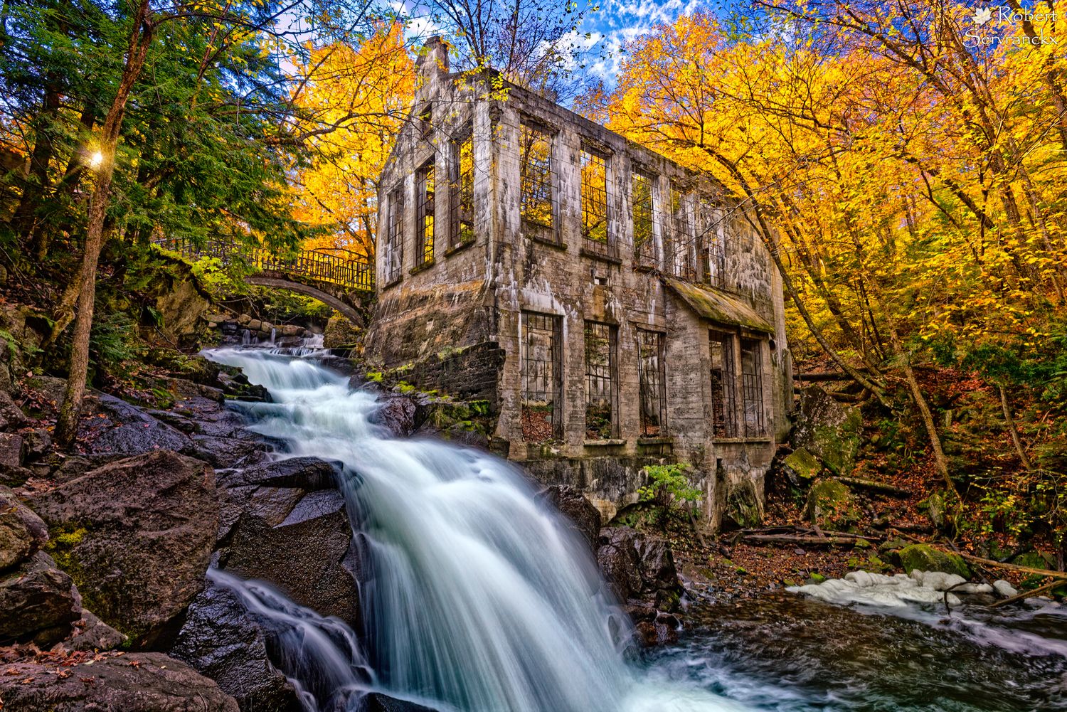 Thomas Carbide Willson Ruins and Waterfall, Gatineau Parc - Chutes et ruines Carbide Willson, Parc de la Gatineau