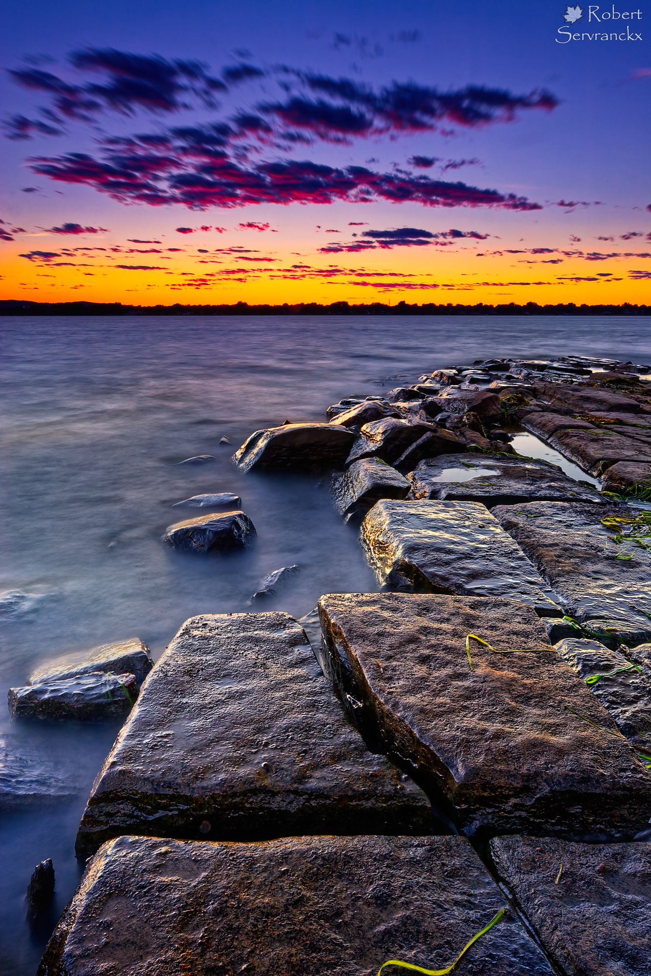 Summer Sunset over Lake of Two Mountains. Quebec - Coucher de soleil estival sur le Lac des Deux-Montagnes, Québec