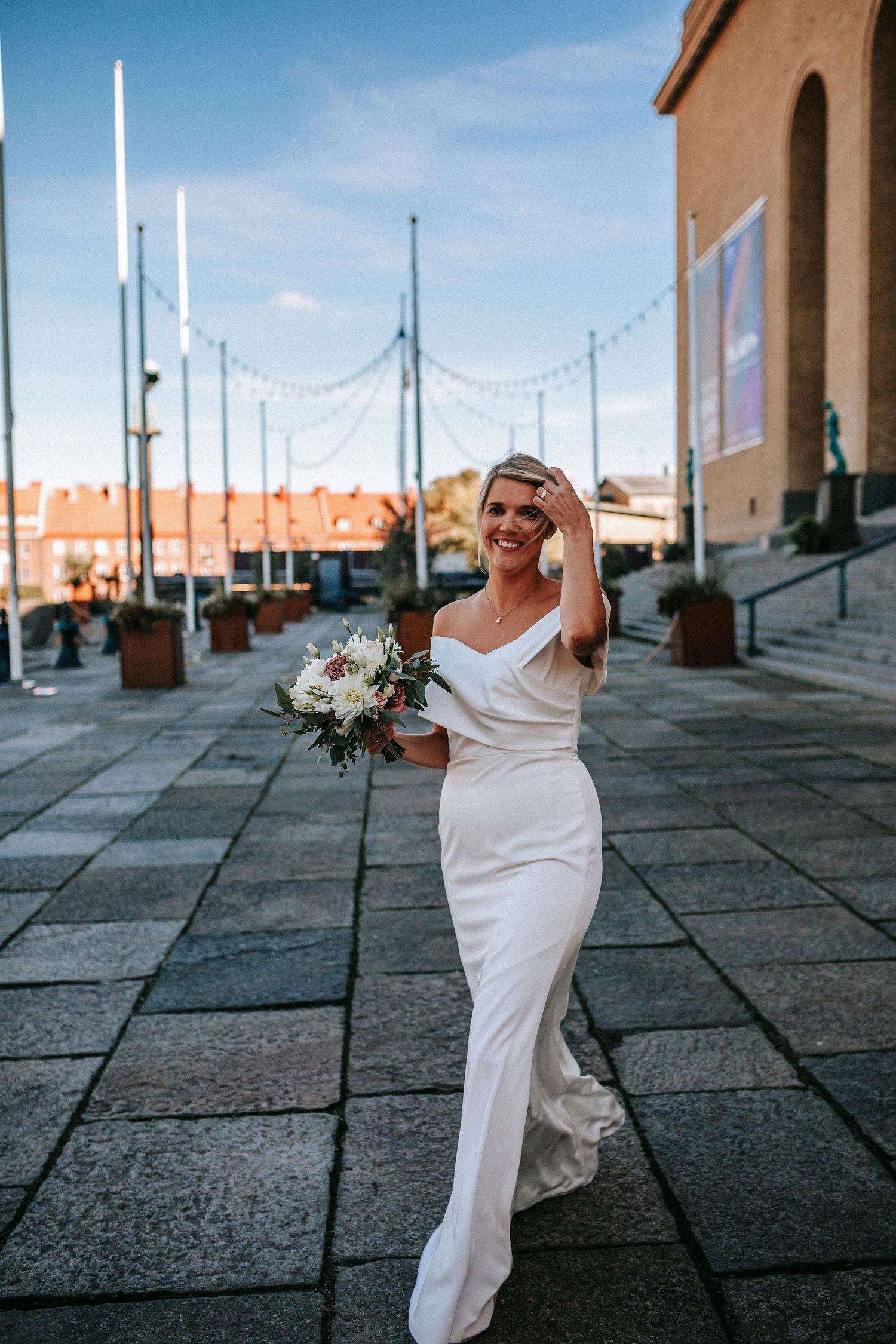 brud innan vigsel i centrala göteborg, bröllopsfotografering och bröllopsporträtt