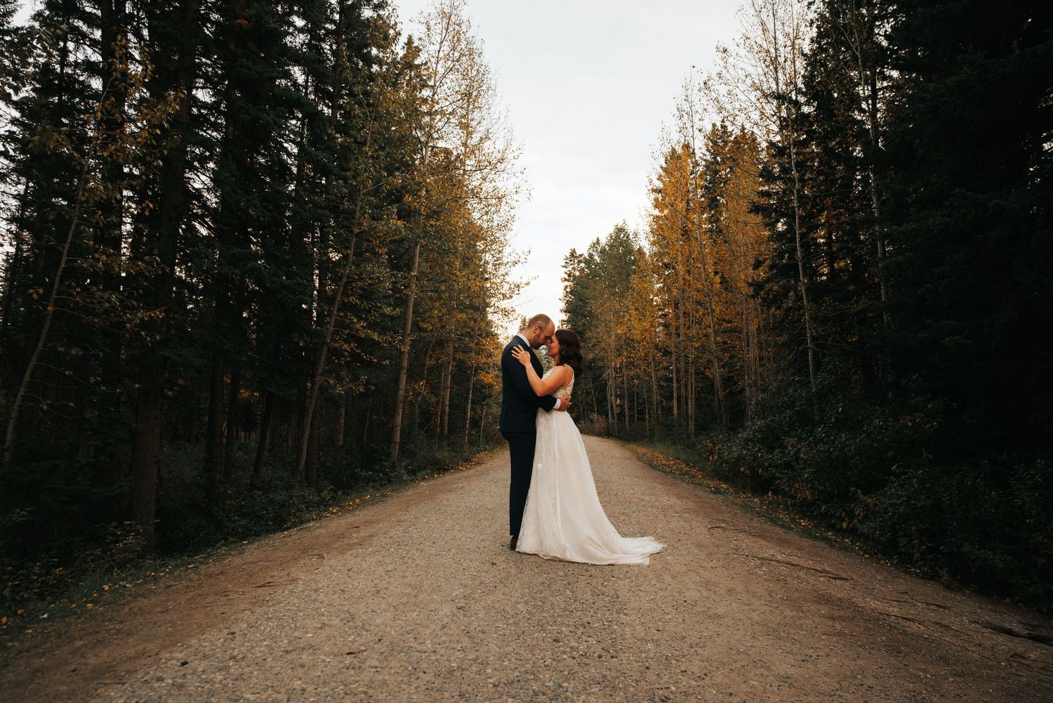Elopement Autumn Florals | Edmonton Premier Luxury Elopement Experience