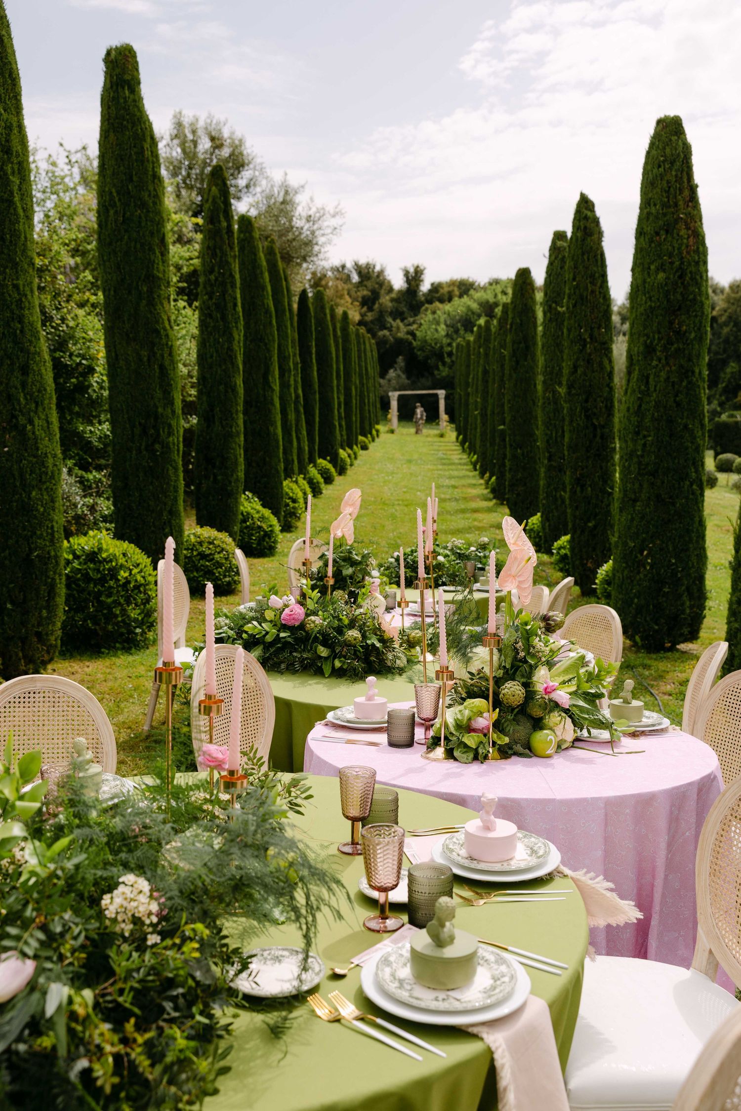Luxury ceremony in Italy captured by greek wedding photographer