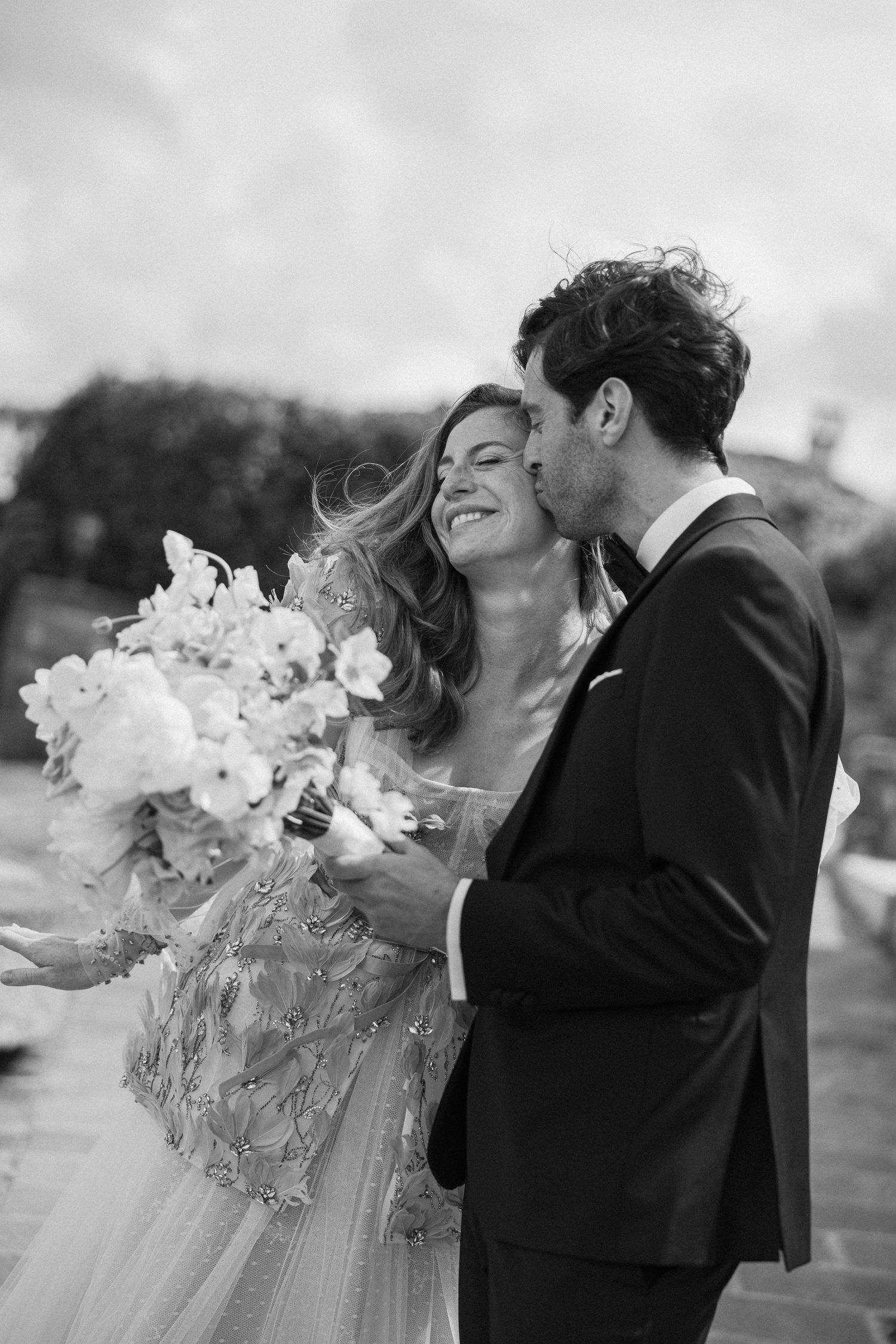 Greek wedding photographer captures emotinal moment of couple during their weddingday