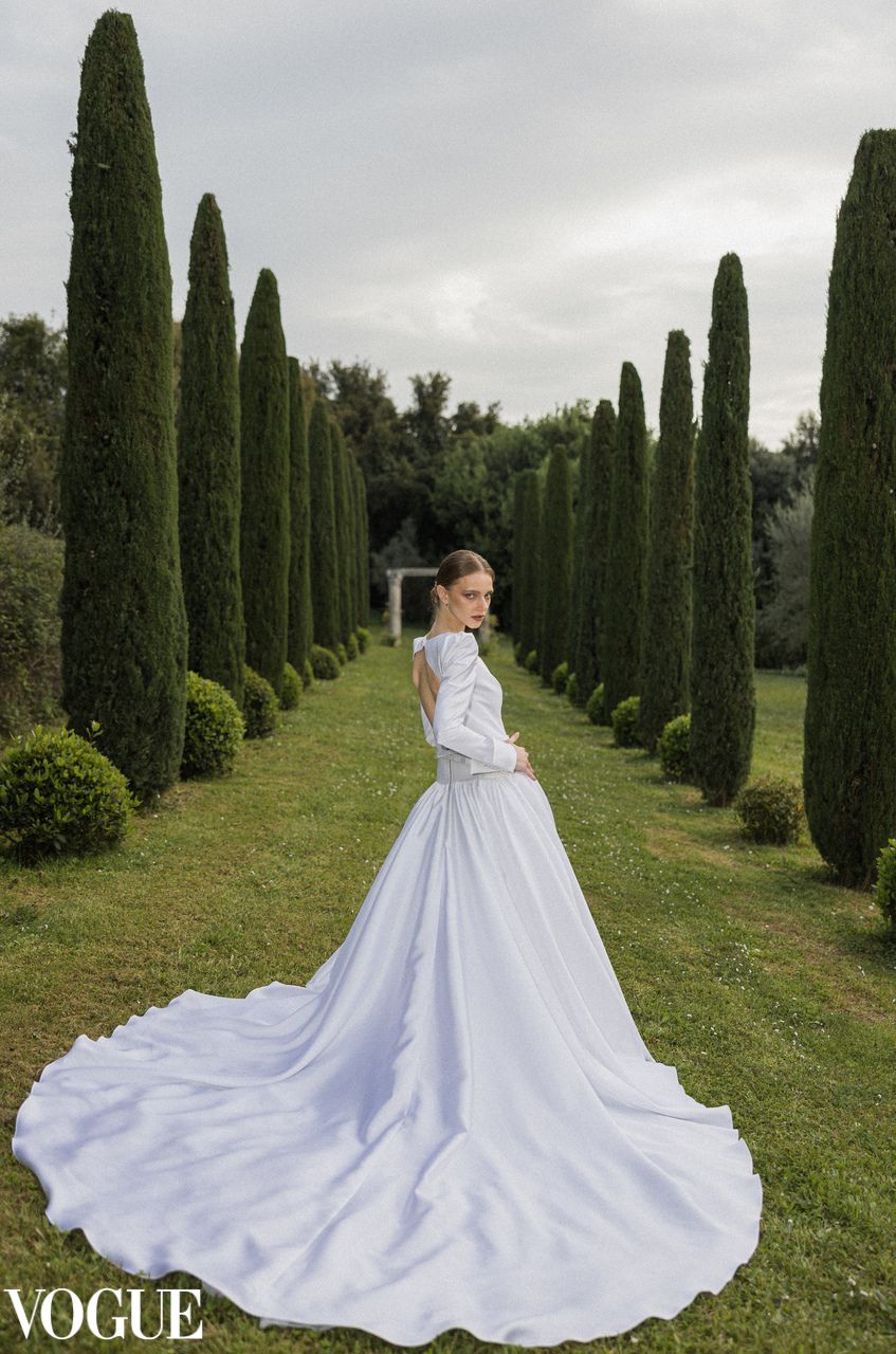 Greek wedding photographer captures a bridal portrait for Vogue
