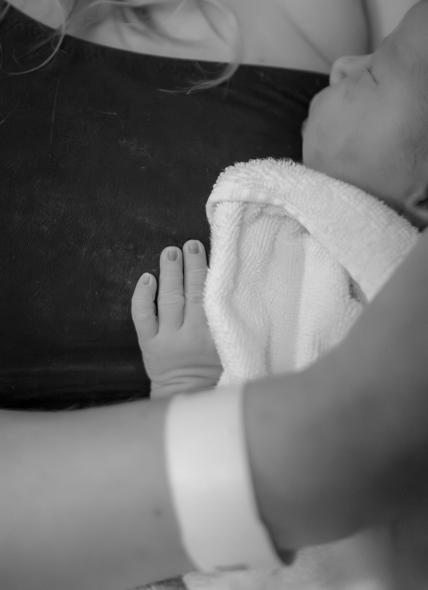Synnytyskuvaus Uusimaa, suunniteltu sektio, kotisynnytys, sairaala synnytys. Ikuistaen tämän voimallisen kokemuksen teille muistoiksi!