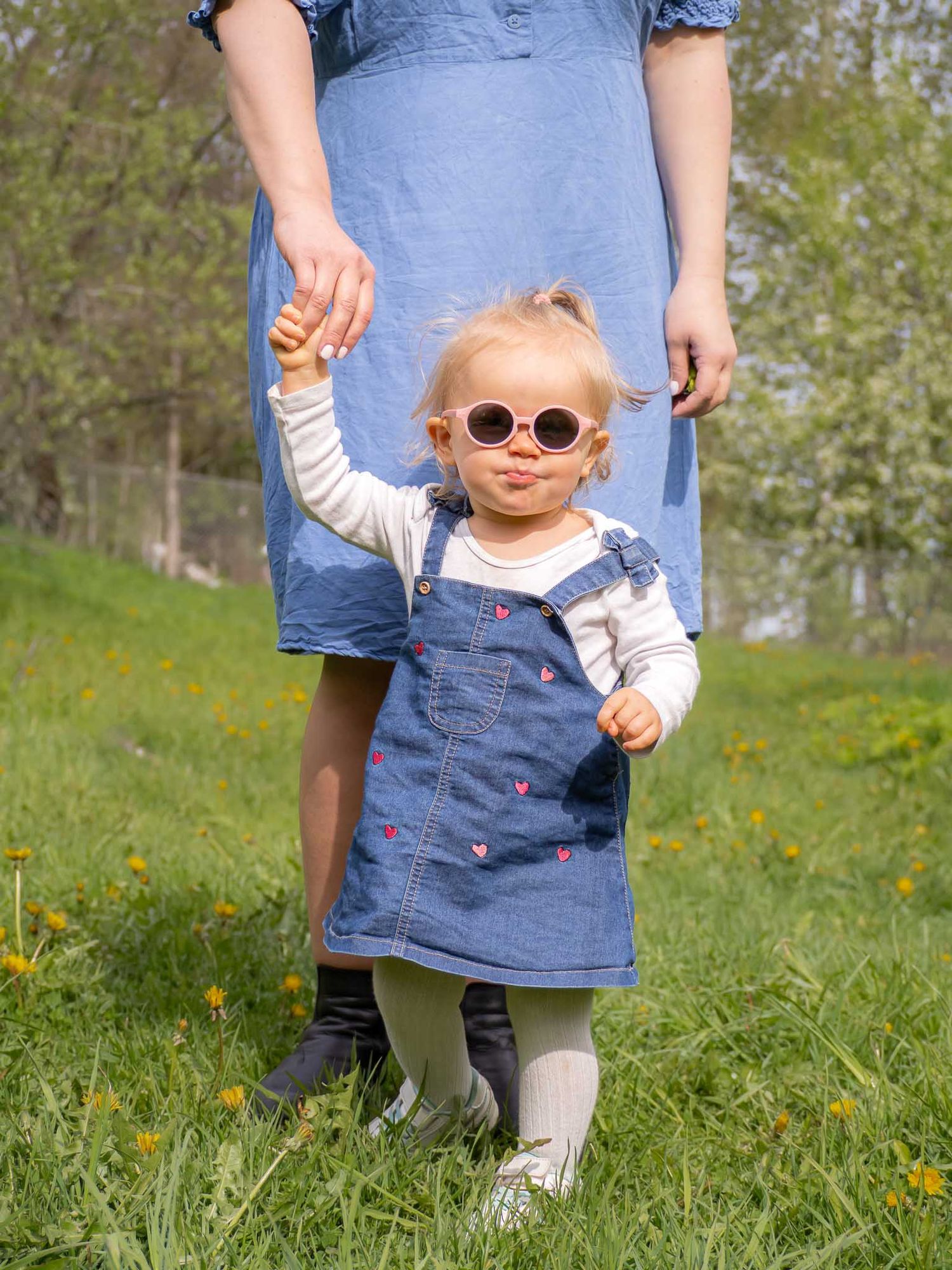 Perhekuvaukset miljöössä elämän täyteisiä hetkiä ikuistaen teille juuri tämän hetkisestä elämästänne! Varaa oma perhekuvauksesi nyt <3
