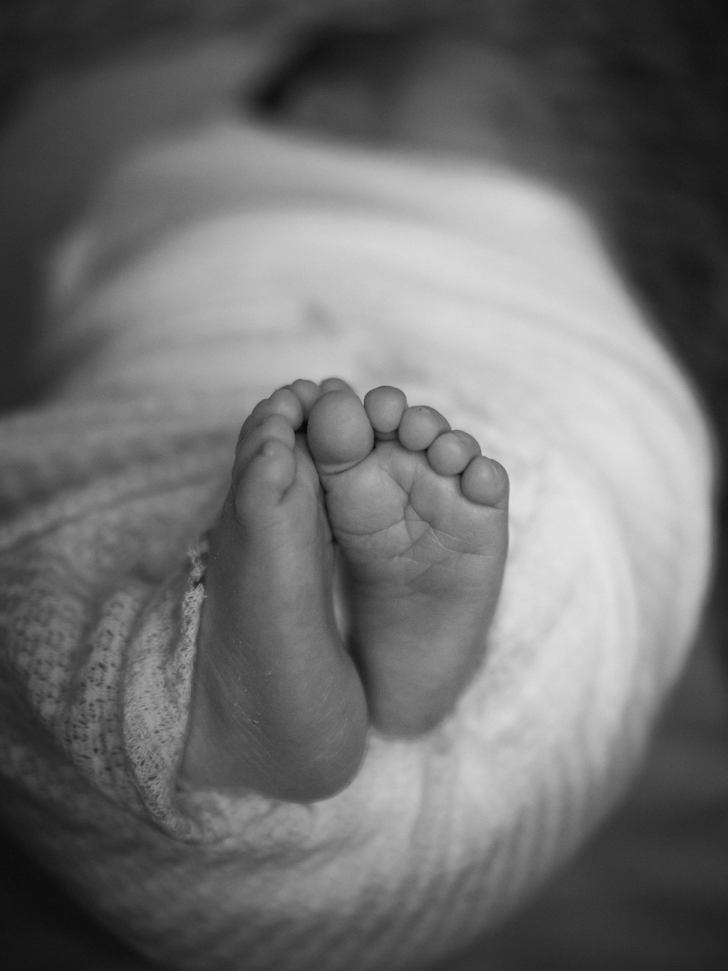 Newborn valokuvaus Espoo, Helsinki, Vantaa. Newborn home photography in Finland. Vauvakuvaus kotona, 1v kuvaus Espoo, vauva.