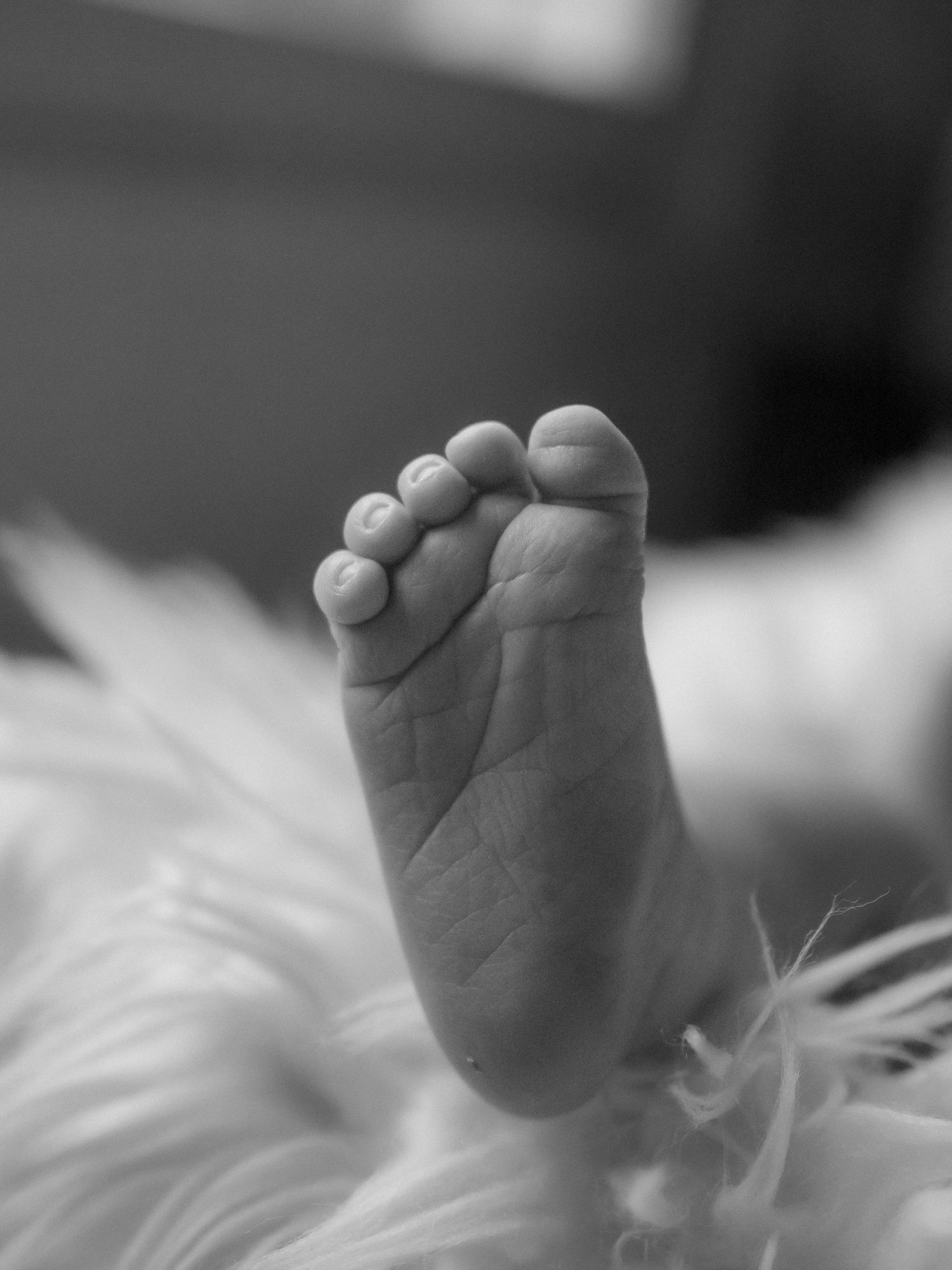Newborn valokuvaus kotona Espoo/Vantaa/Helsinki, ikuistaen nämä ensimmäiset hetket yhdessä perheenä teille muistoiksi!