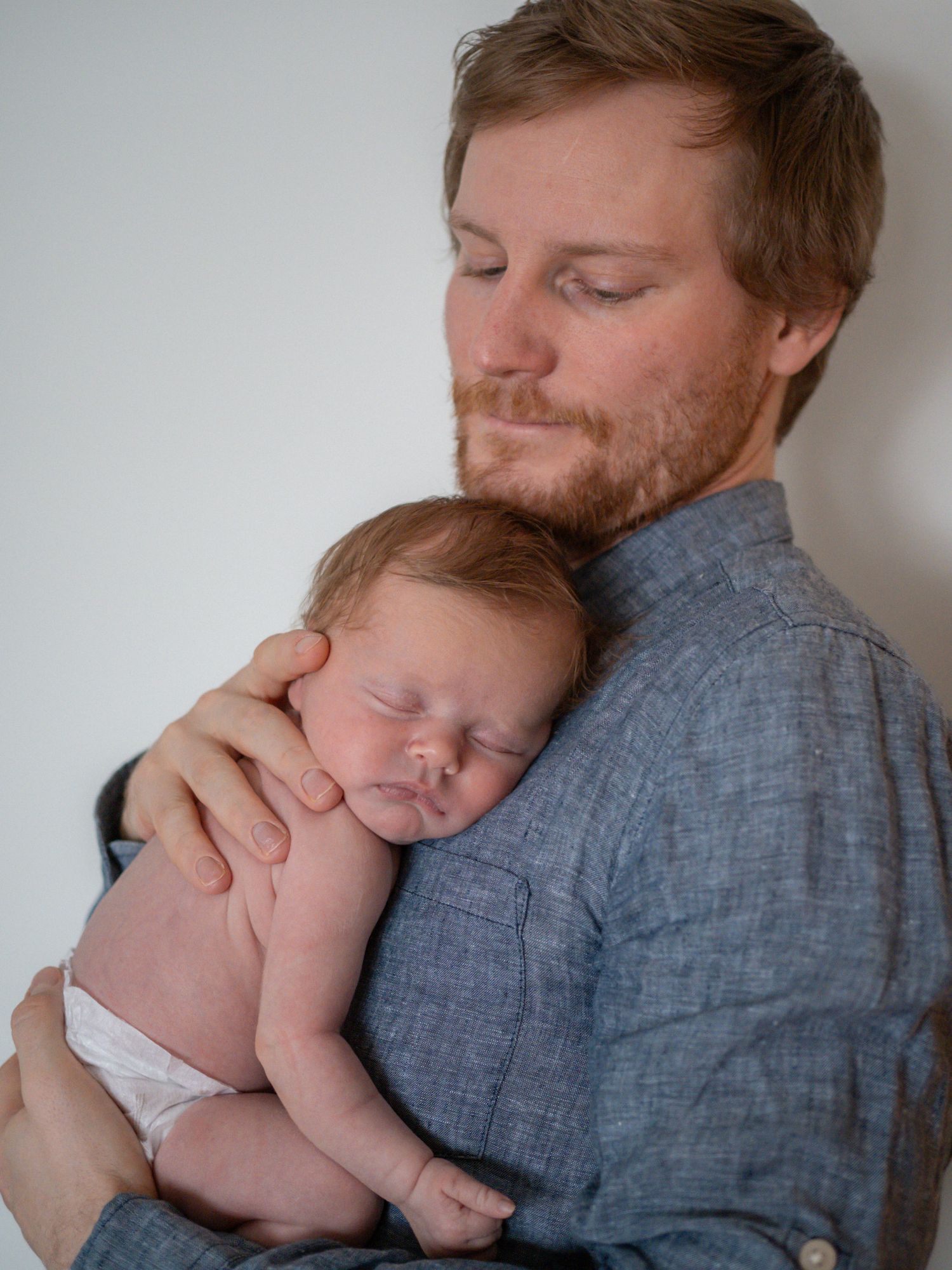 Newborn valokuvaus kotona Espoo/Vantaa/Helsinki, ikuistaen nämä ensimmäiset hetket yhdessä perheenä teille muistoiksi!