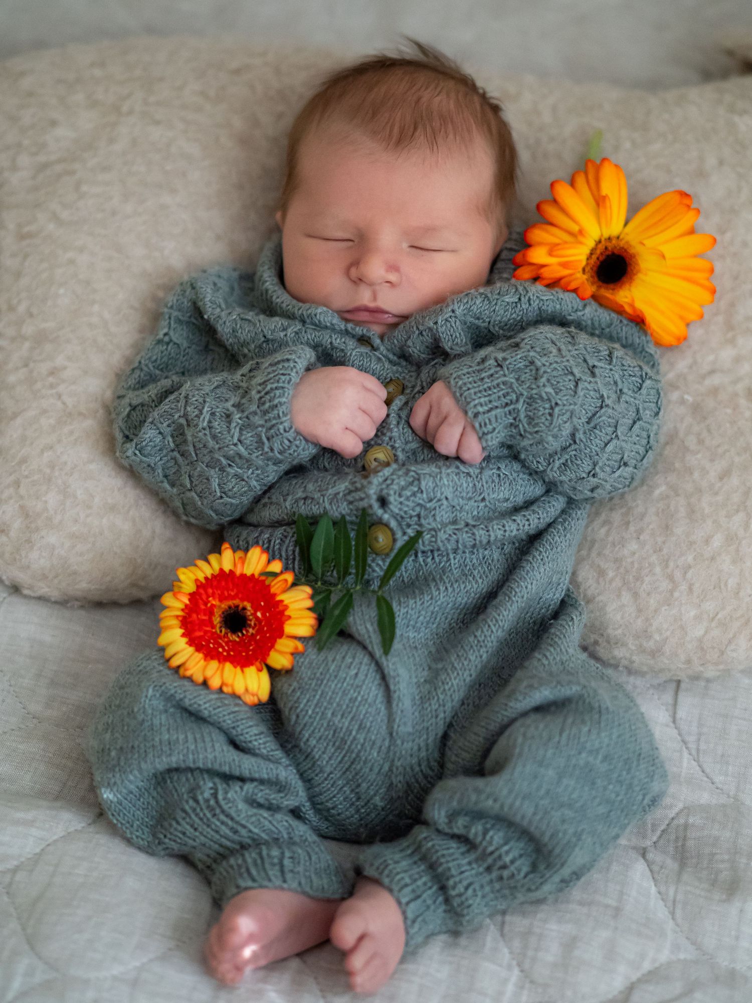 Newborn valokuvaus kotona Espoo/Vantaa/Helsinki, ikuistaen nämä ensimmäiset hetket yhdessä perheenä teille muistoiksi!