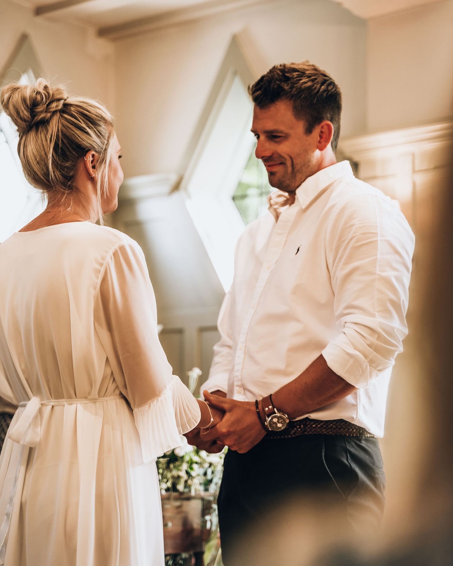 Bride and groom ceremony in Hampshire