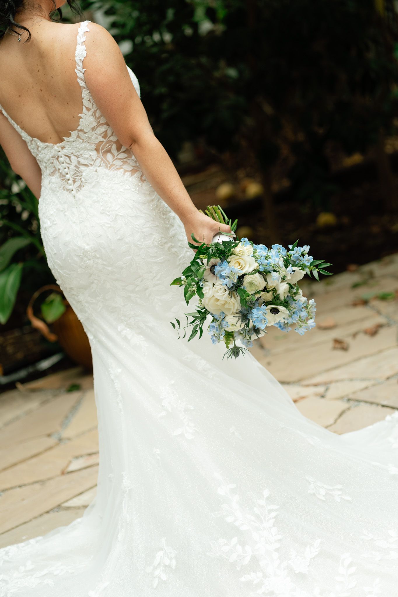 bride with her boquet