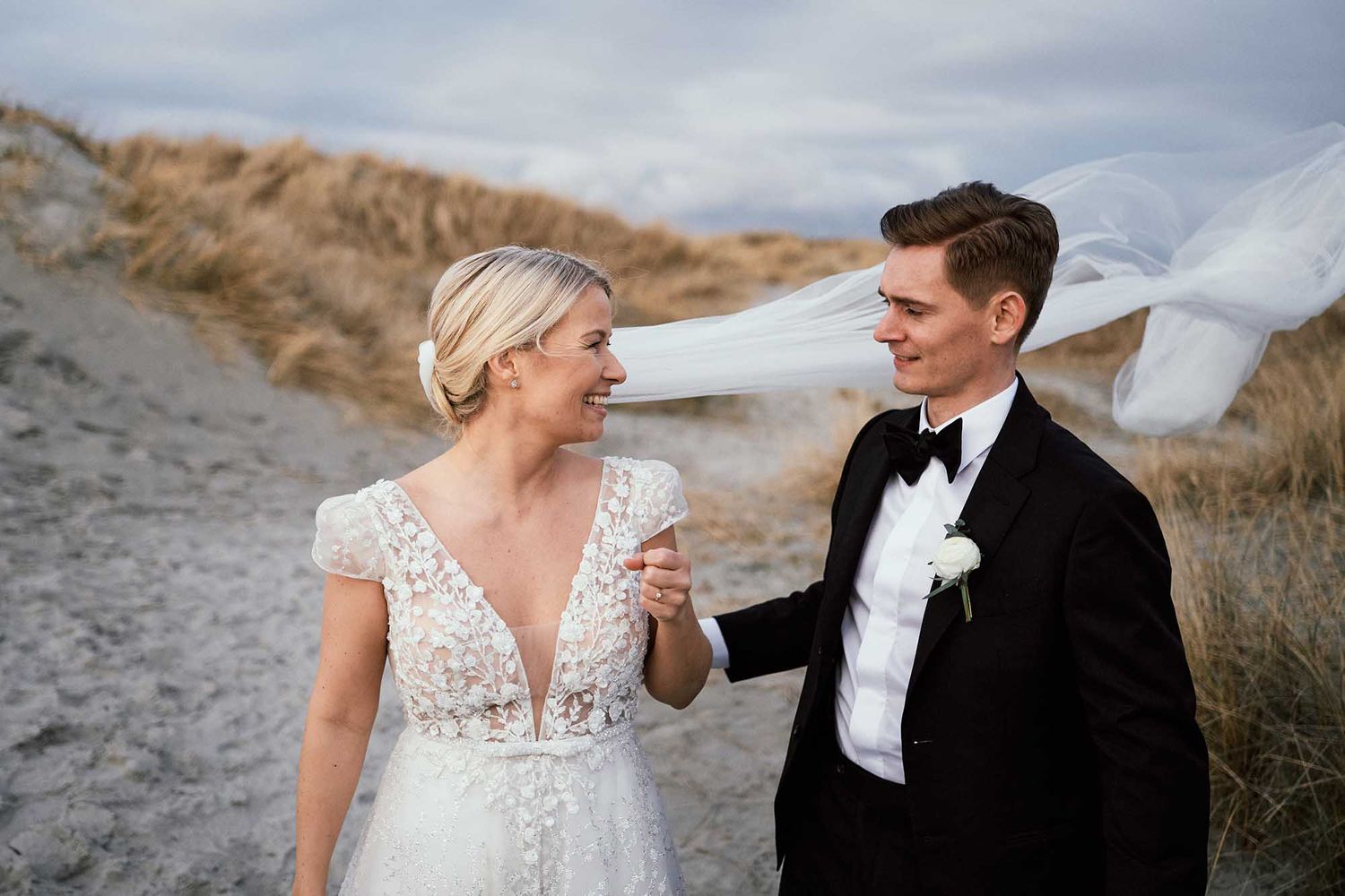 Bryllupsfotografering på  strand i Rogaland