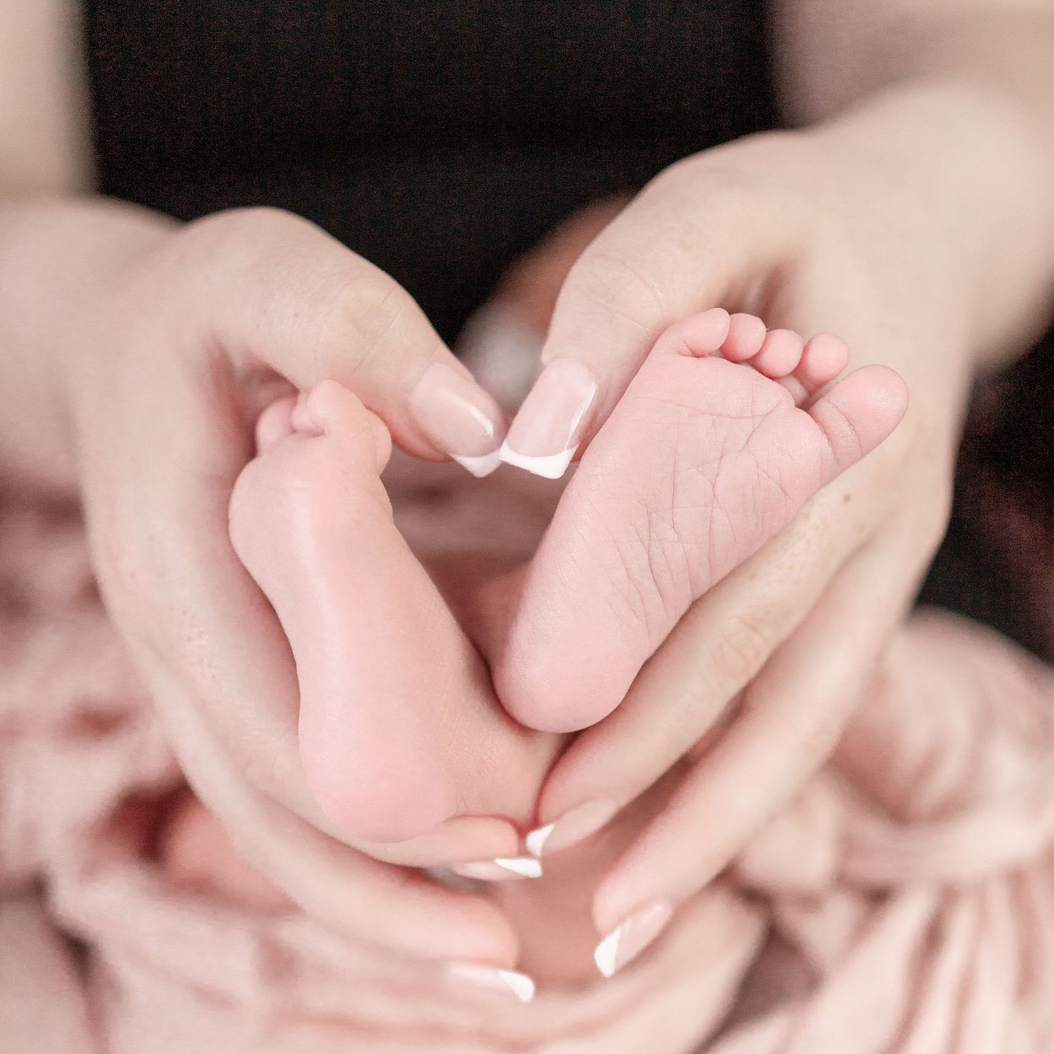 Newborn Baby Feet - Charlie-Lee Photography - Southampton, UK