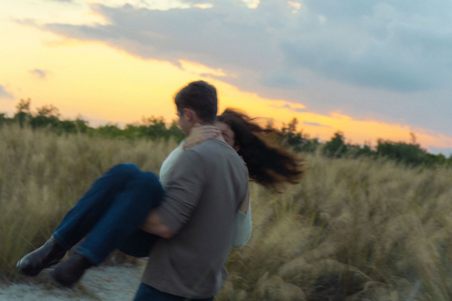 Storytelling Couple Session