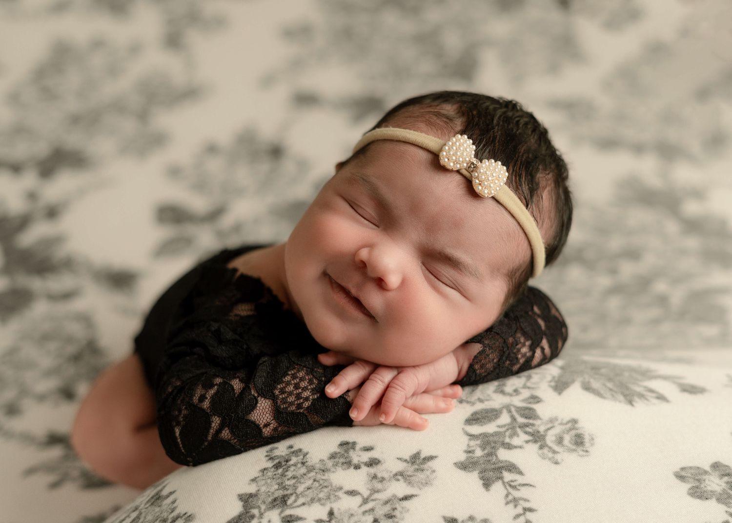 best Orange County baby photographer, newborn portraits Buena Park, newborn photographer near me, baby portraits near me Buena Park