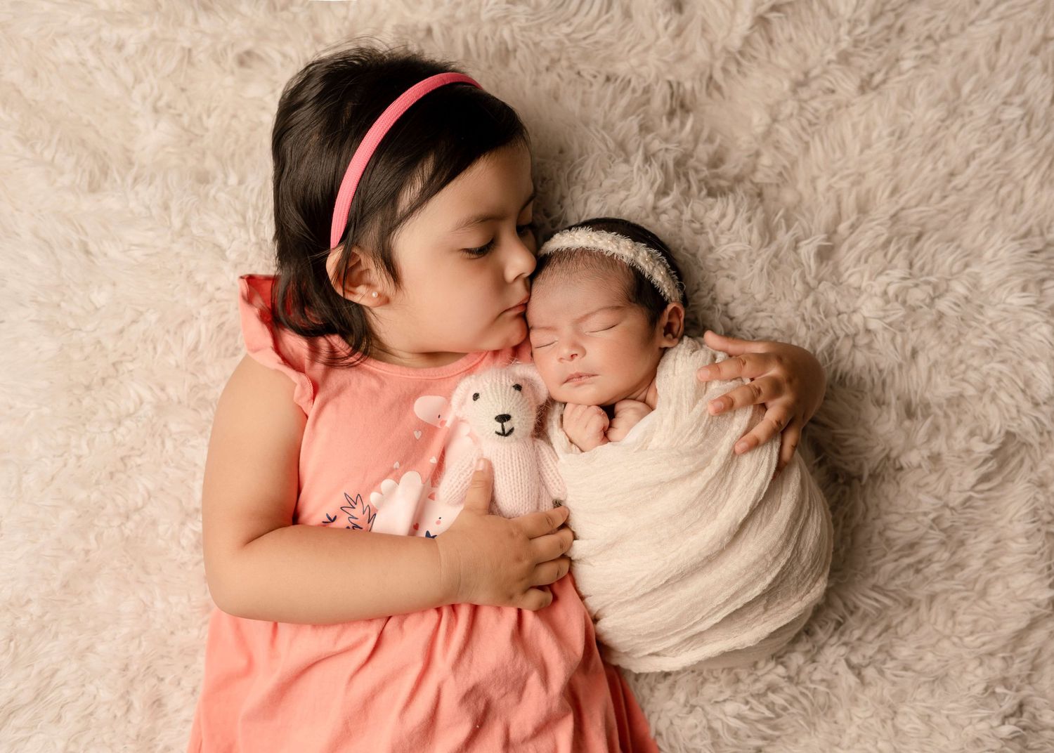 Newborn photographer in Los Angeles, newborn photoshoot Buena Park, LA County newborn photography near me, best Orange County Photographer
