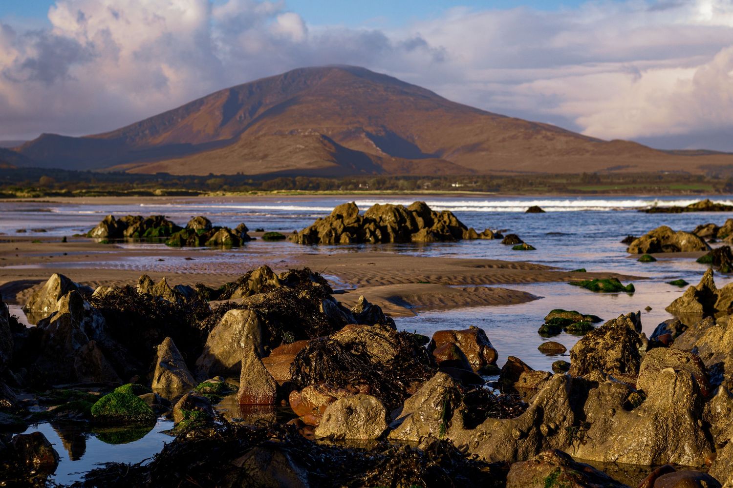 Beach in Ireland with mountain view