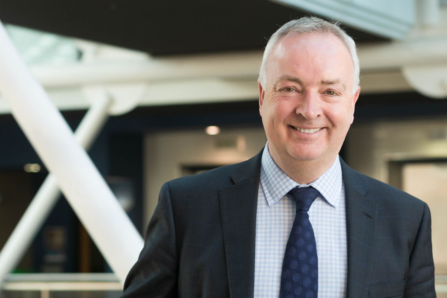 Corporate headshot of Kevin Lavery Wellington City Council CEO wearing a suit and tie.