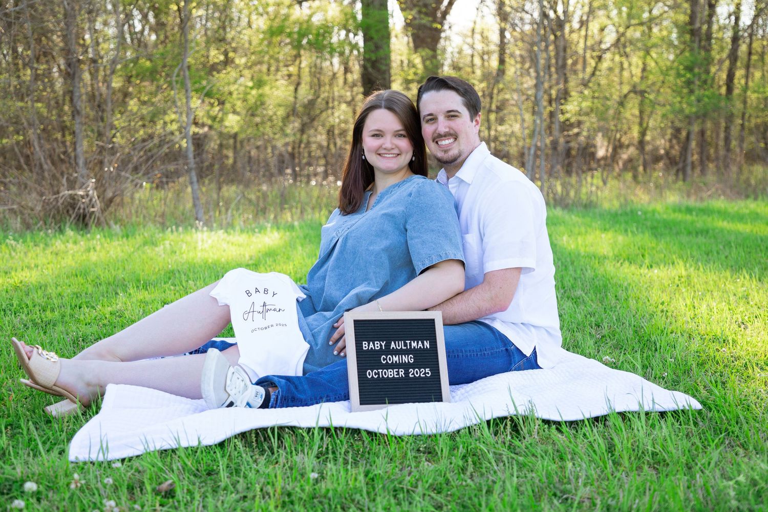 pregnancy announcement photographer in Ruston, Louisiana