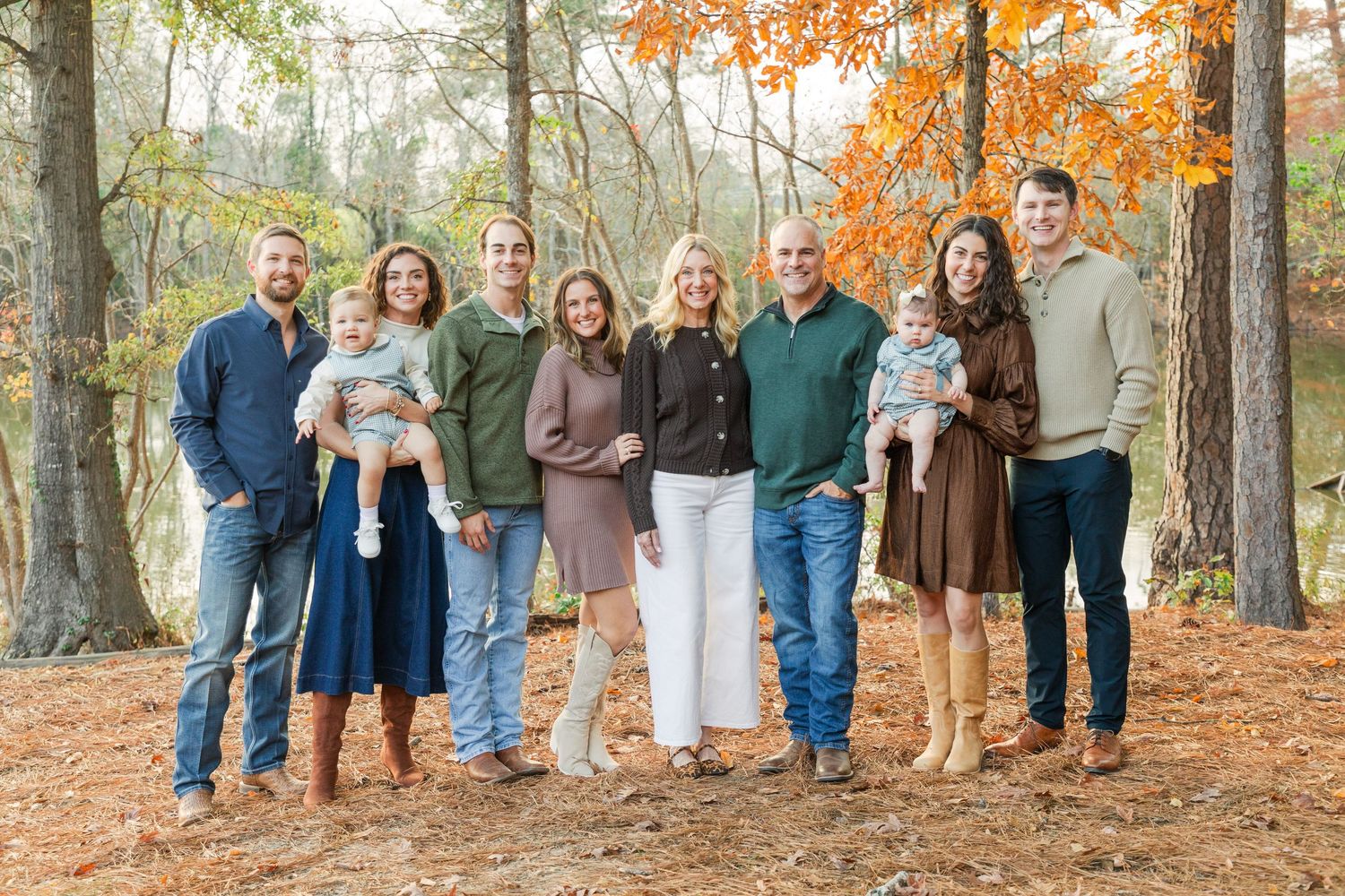 Large family photographer in West Monroe, Louisiana