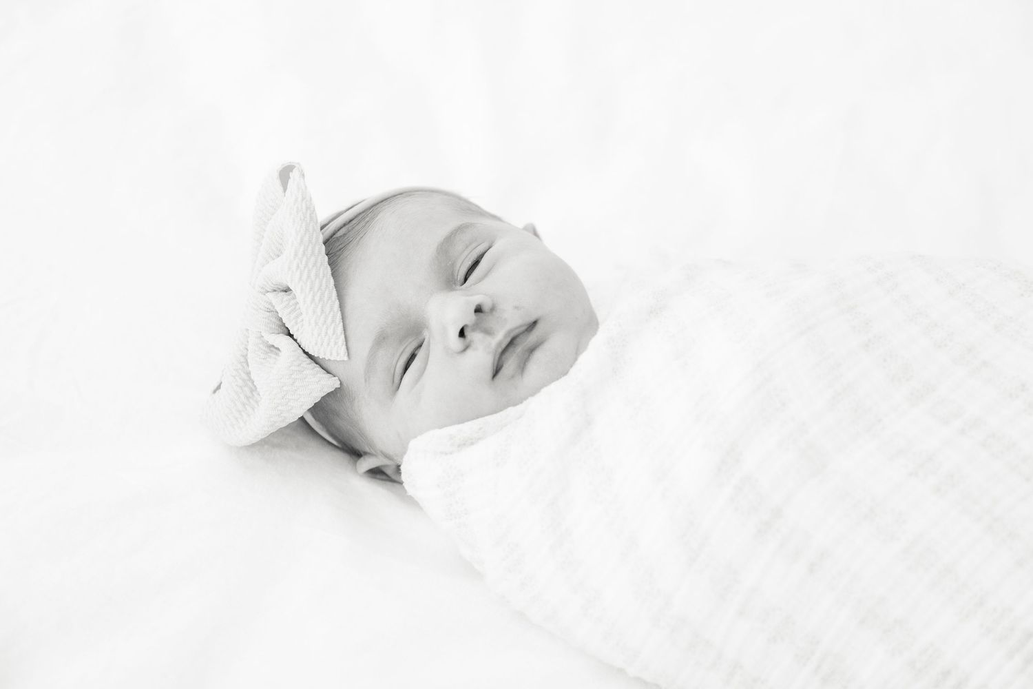 in home newborn photographer in West Monroe, Louisiana