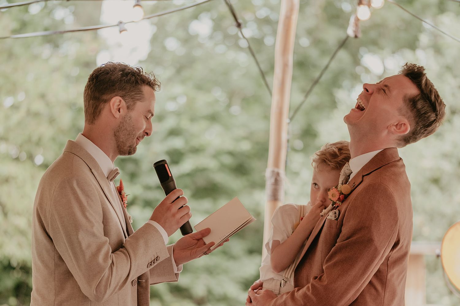 Huwelijksfotografie Roeselare 
Koppelshoot
Verbeke Foundation
Roeselare
LGBTQ
Hoeve wabi sabi
Staden
Intiem huwelijk