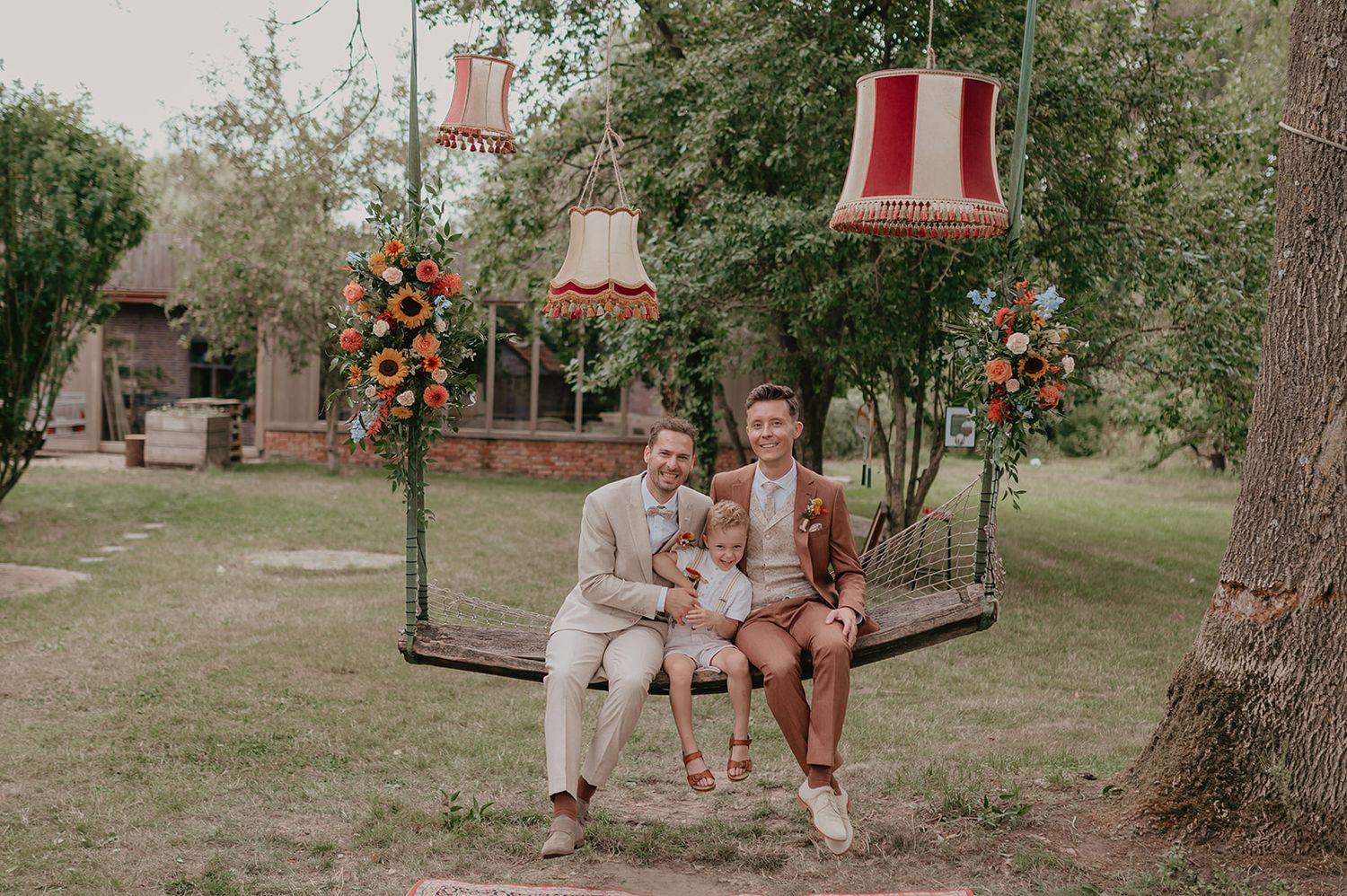 Huwelijksfotografie Roeselare 
Koppelshoot
Verbeke Foundation
Roeselare
LGBTQ
Hoeve wabi sabi
Staden
Intiem huwelijk
