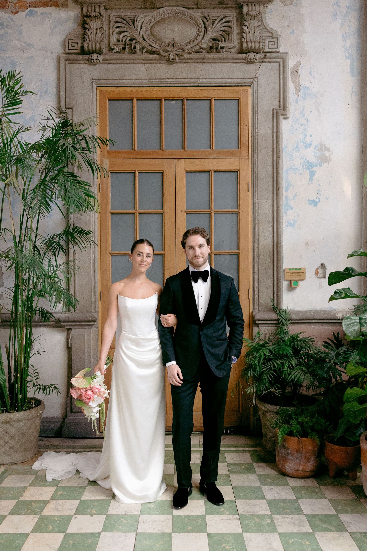 Saintwed is a destination wedding brand and company based in Mexico and Latin America, specializing in effortlessly elegant, sophisticated,