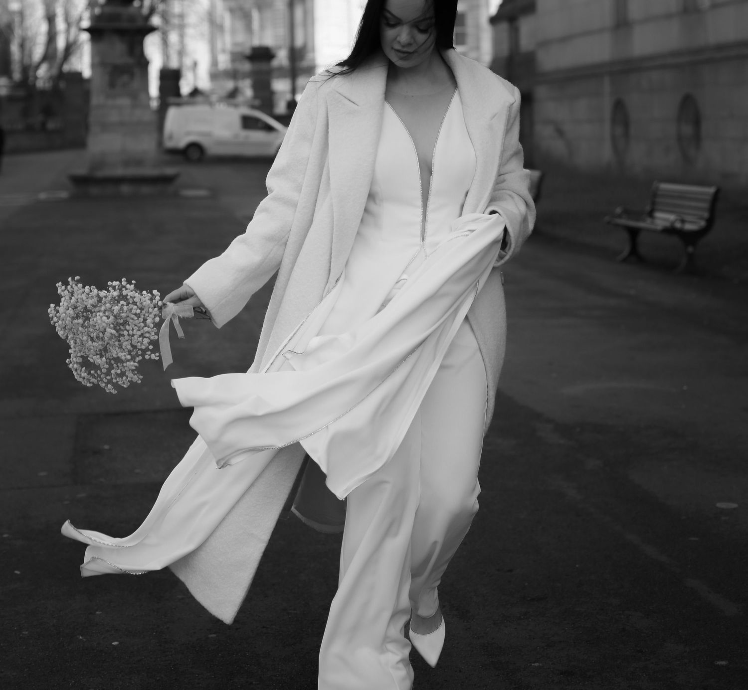 Bride running to the ceremony, St. Georg'e Hall Liverpool. Wedding photography by Ruby Salmon Photography.