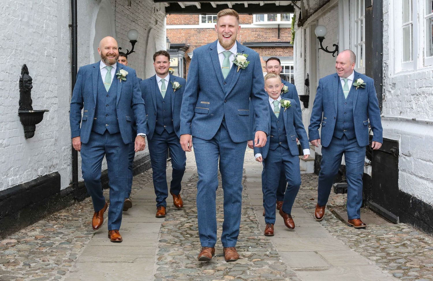 Pryors Hayes Golf Club, Cheshire wedding photographer Ruby Salmon Photography Ltd.