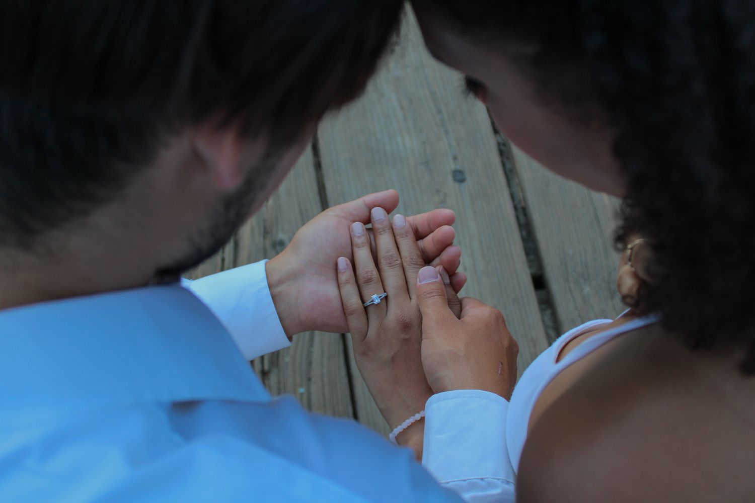 Tori Marie Photos
admiring the ring
Kern County Photographer
Couple / Engagement photoshoot