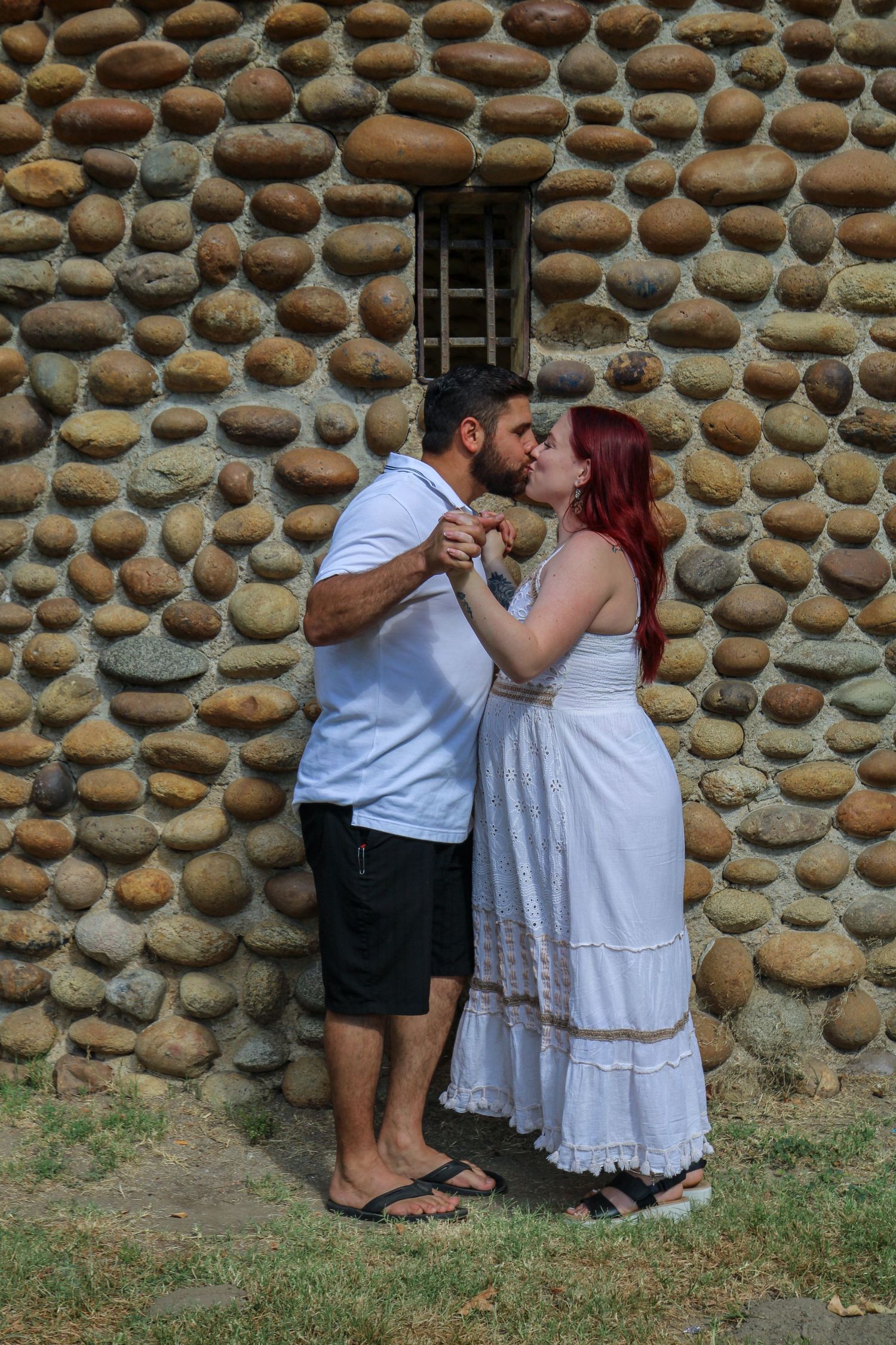 Tori Marie Photos
future mom and dad kiss
Kern County Photography 
Maternity Photography 
Couple Photography
