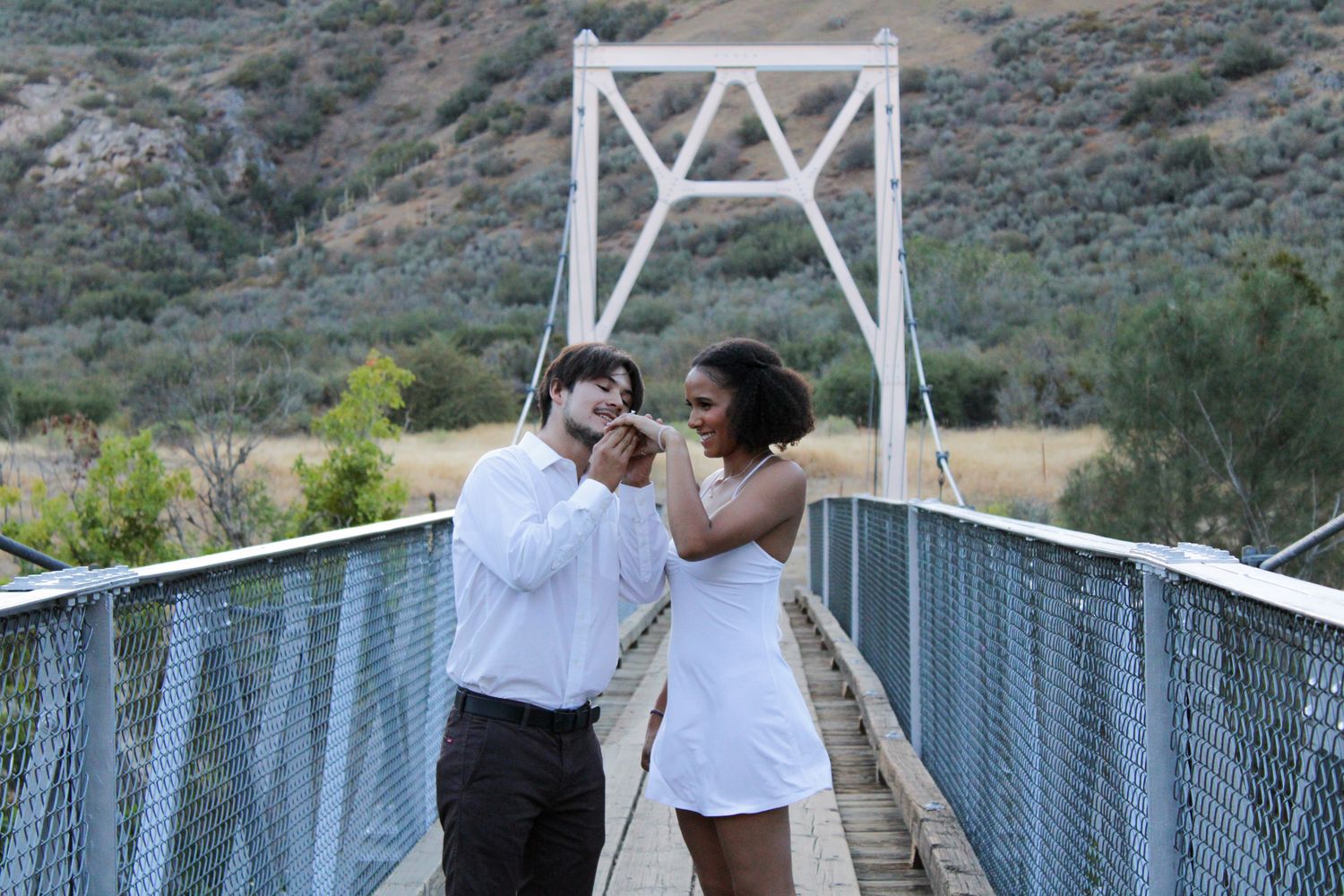 ring, so shiny
Kern County Photographer
Couple / Engagement photoshoot
Tori Marie Photos