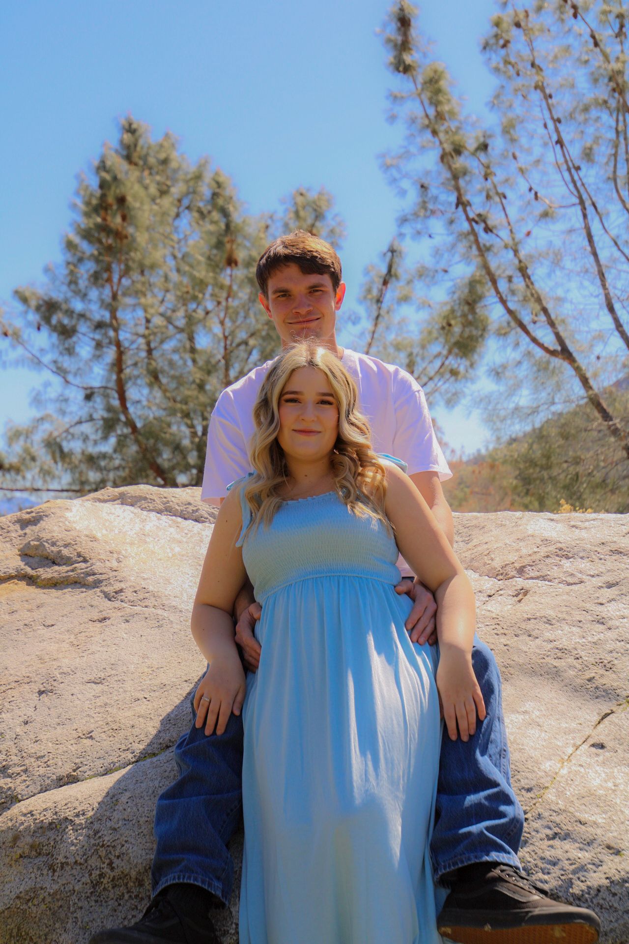 couple smiling
Kern County Photography
Tori Marie Photos
Family Photographer