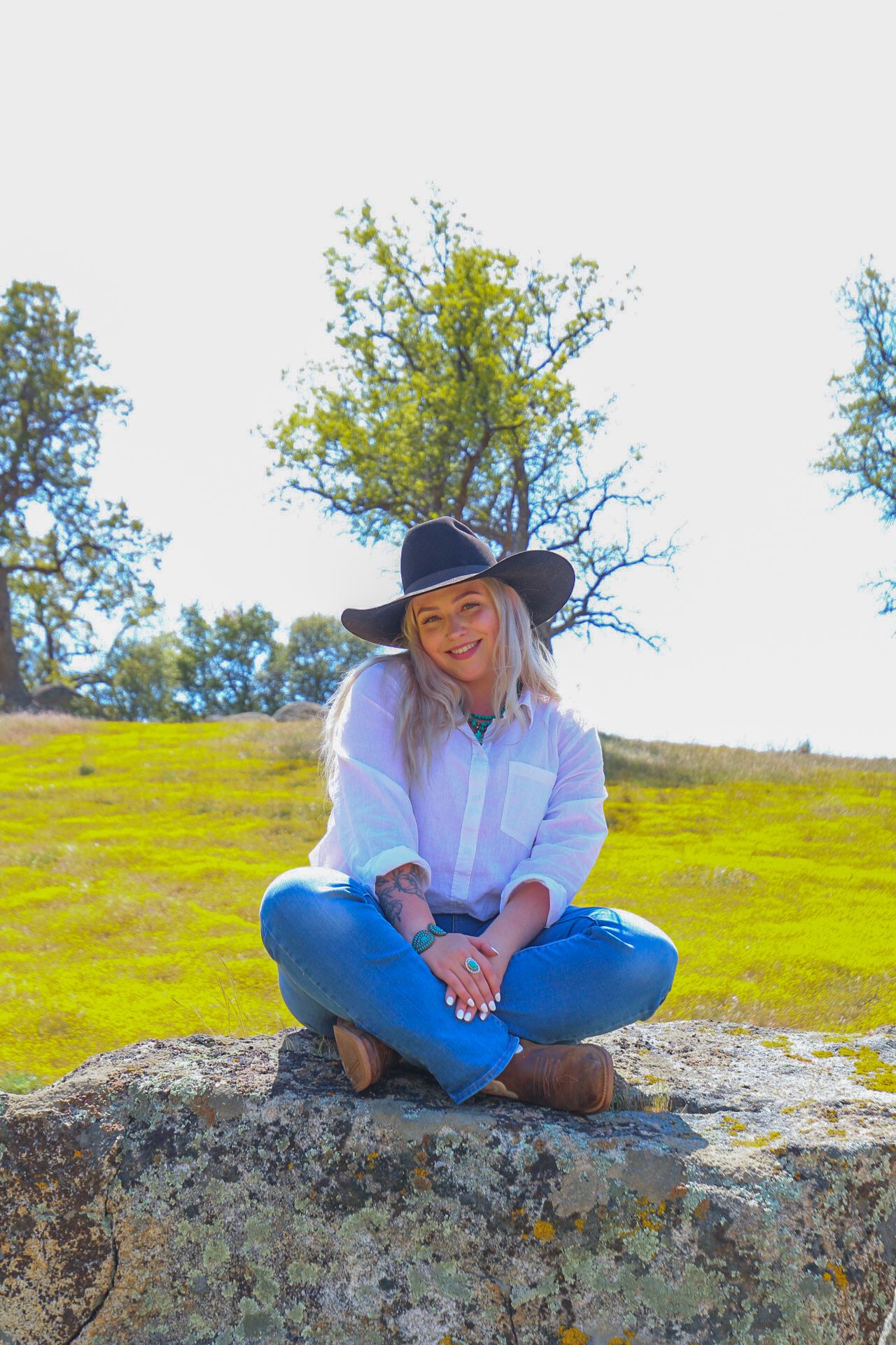 Tori Marie Photos
bashful
Kern County photography 
Cowgirl photoshoot 
Portrait photography