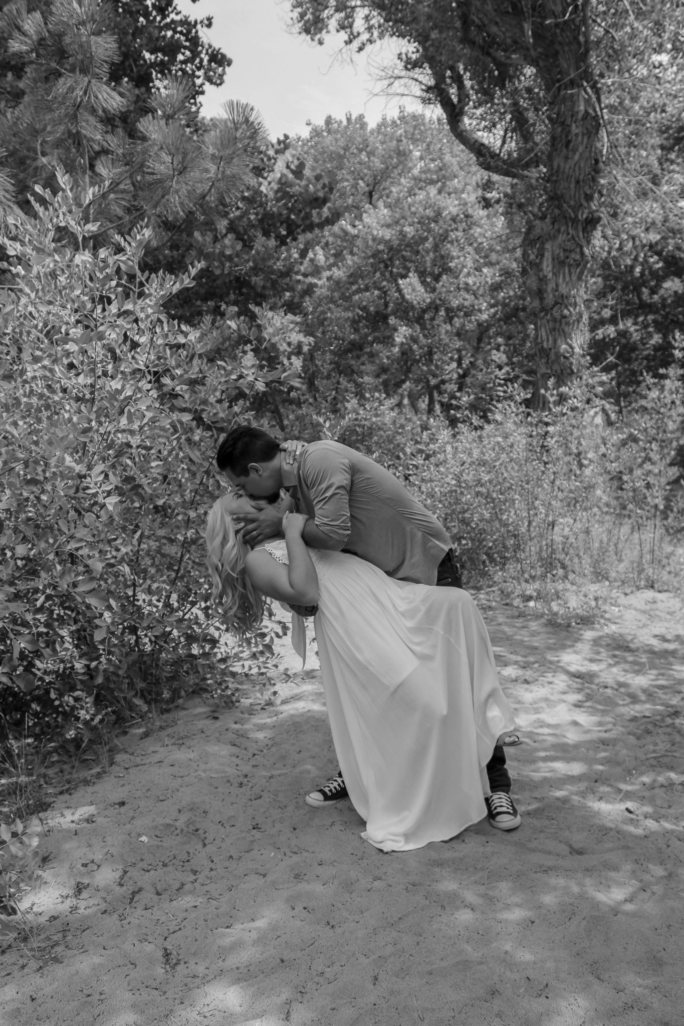 classic dip and kiss
Kern County Photography
Tori Marie Photos
California Wedding Photographer